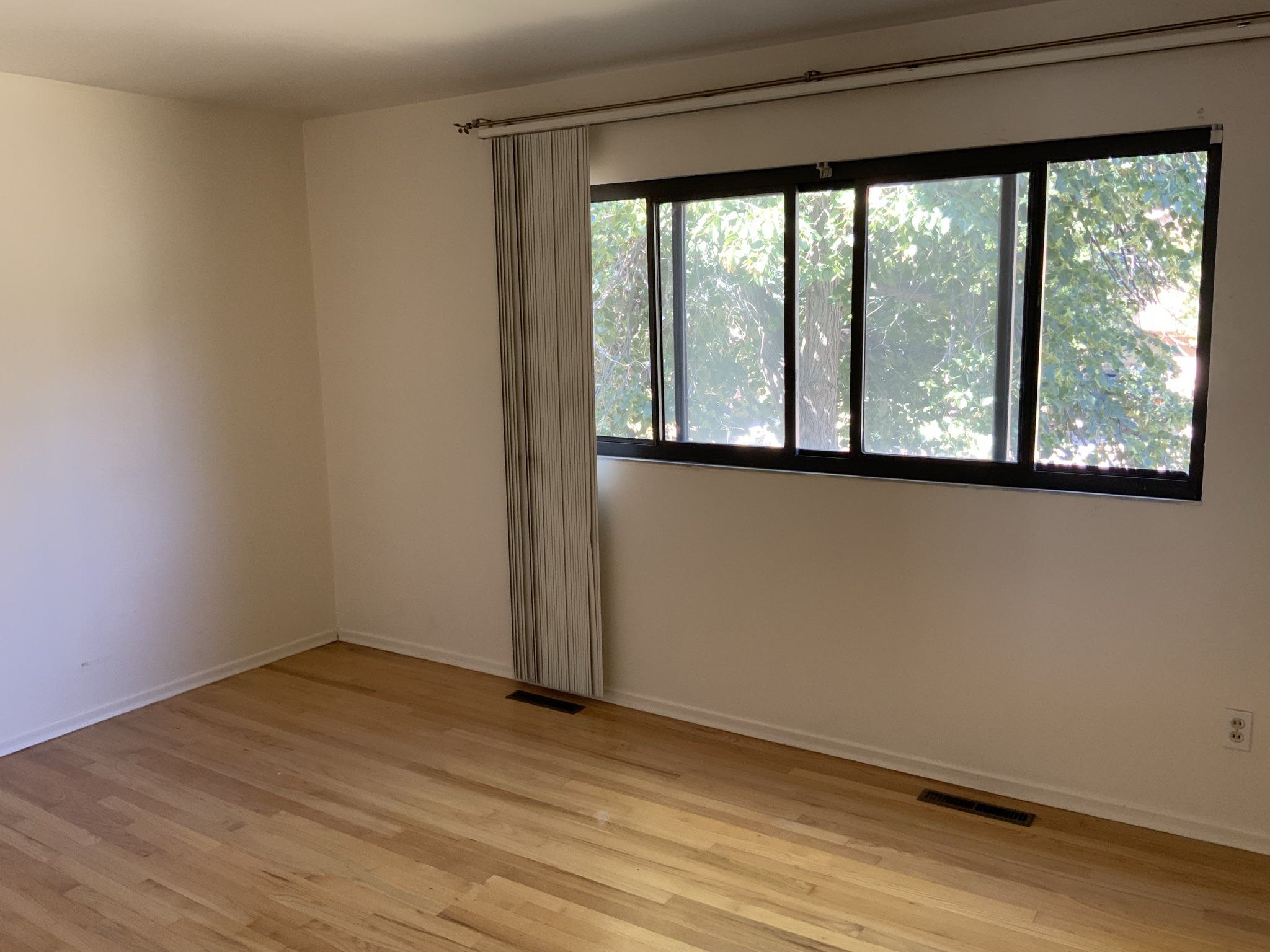 Master bedroom.png