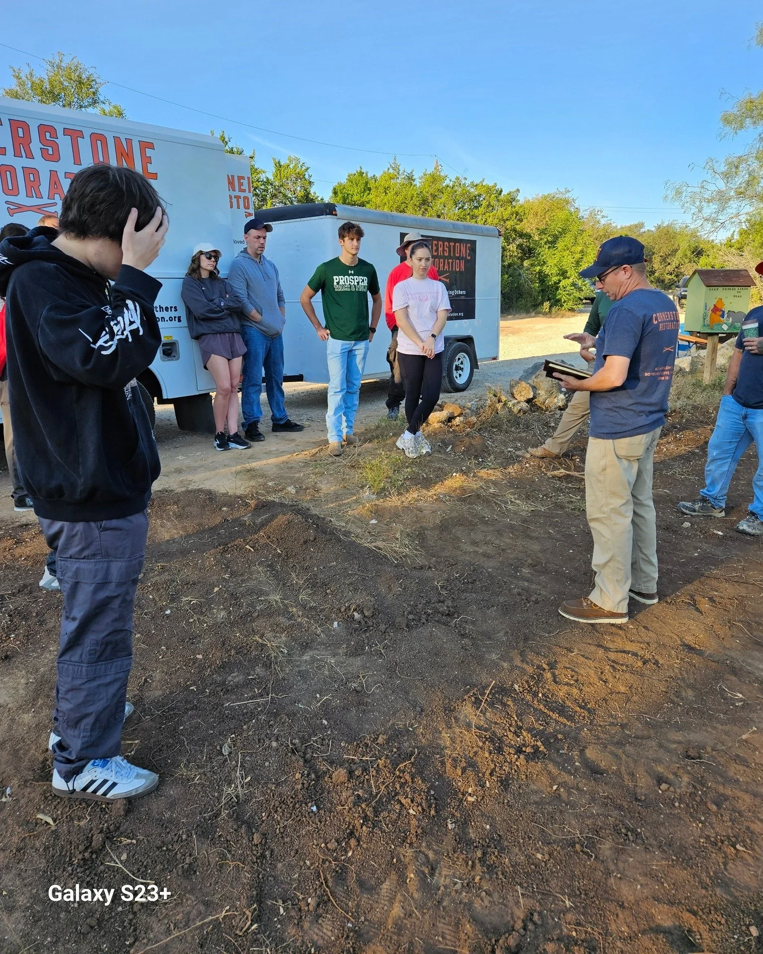 Teamwork in Action!  On Thursday, our faithful Weekday Warriors rolled up their sleeves to prepare the ground at Hudson Bend/New World Trailer Park. They worked hard to make sure everything was ready &mdash; setting the stage for what was to come. 🙌