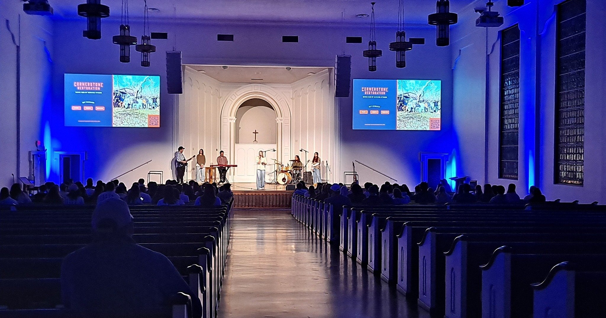 What an incredible couple of evenings! 🧡. Tuesday night with  Austin City Young Adults,  @austincity.ya  and last night at  ARBC College Nights &mdash; and wow&hellip; these young people WORSHIP!!

Gus and I had the best time connecting with some of