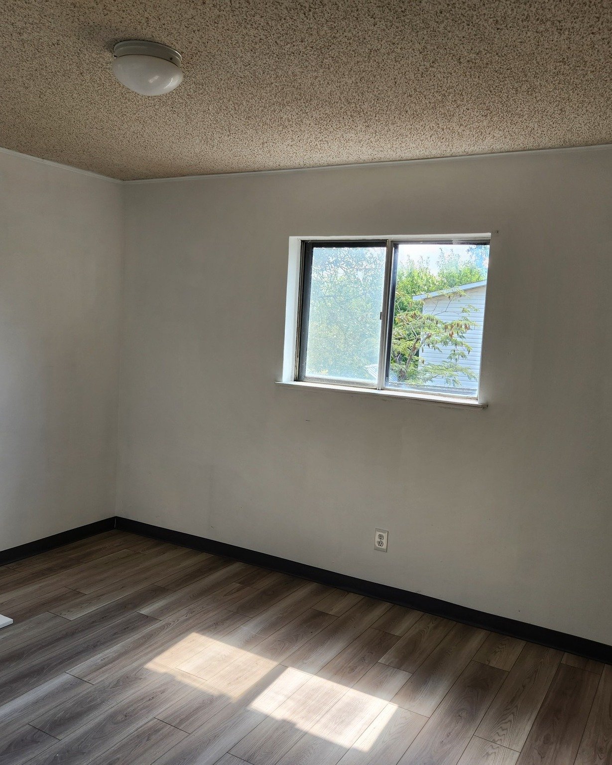 Big thanks to @prosourceaustin 🧡

They blessed Renita and her son in Bertram with beautiful LVP flooring &mdash; helping with special pricing on some and donating more. Now their home isn&rsquo;t just prettier&hellip; it&rsquo;s safer and healthier,