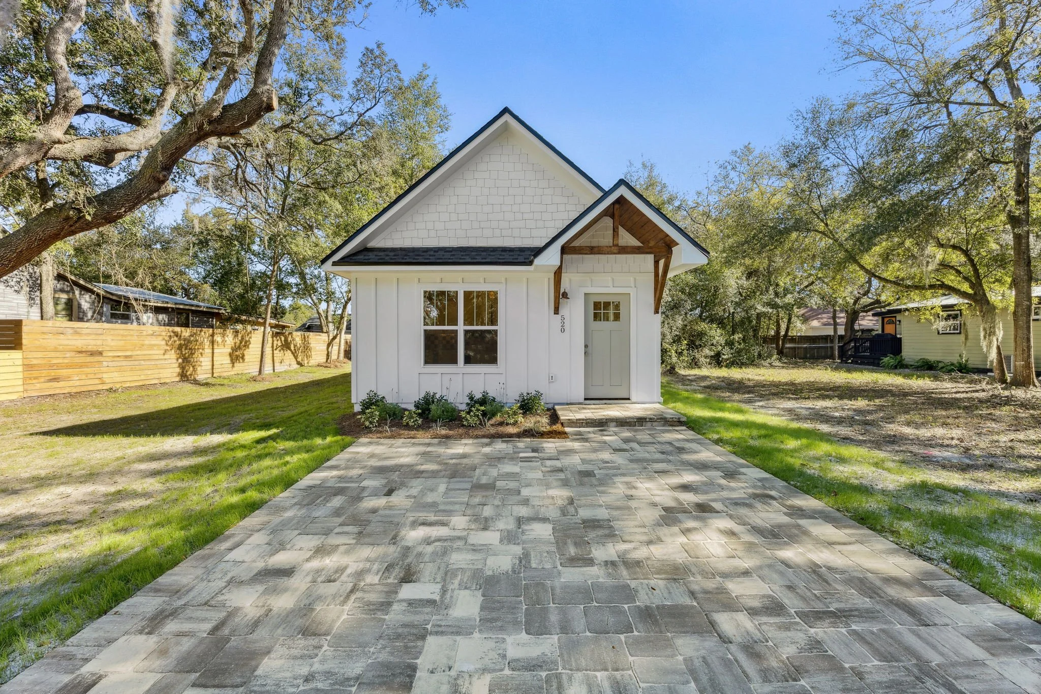 1-web-or-mls-520 Division St (2 of 37).jpg