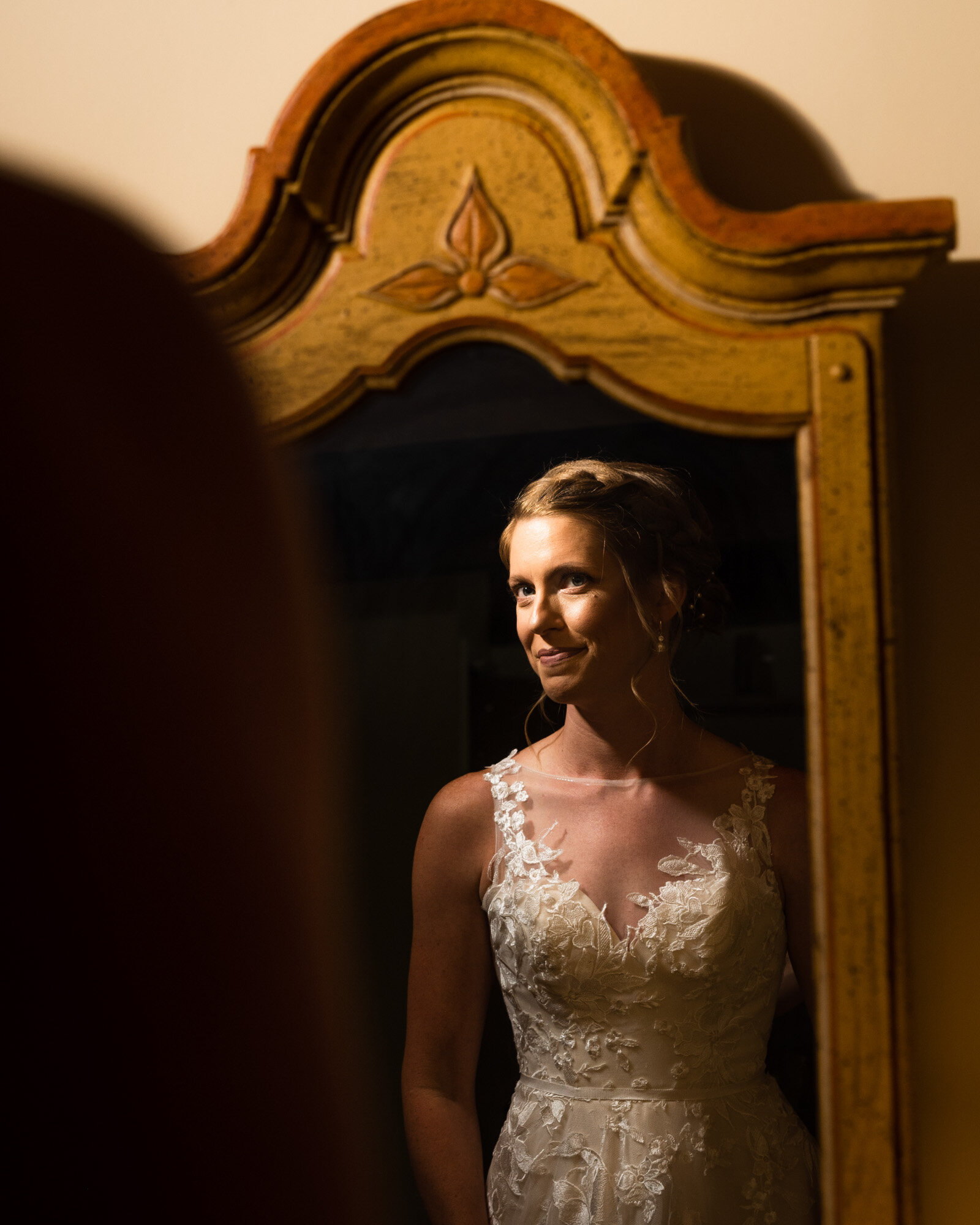 wedding-photography-timeline-denver-colorado-preparation-bride-groom-portraits (19).jpg
