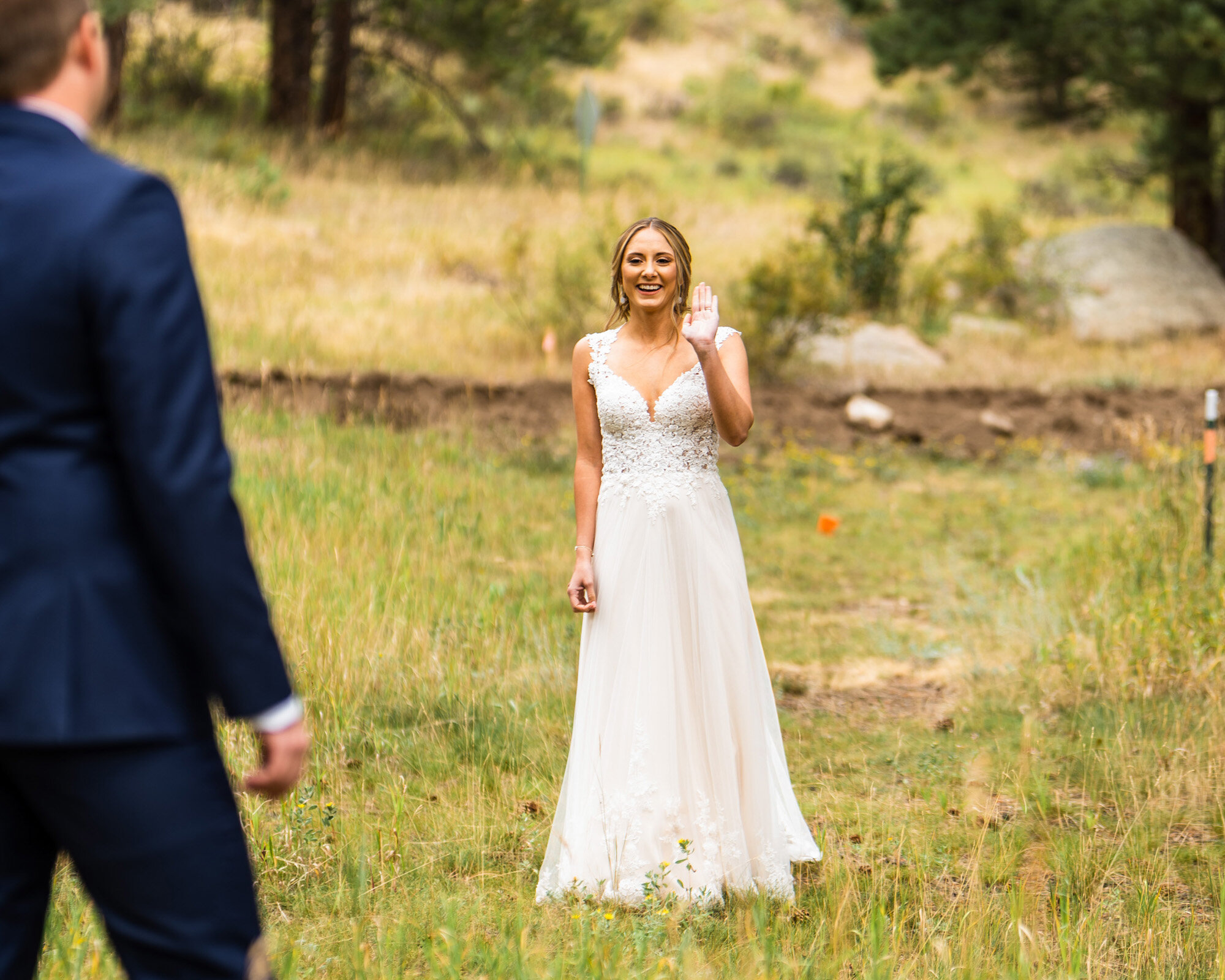wedding-photography-timeline-denver-colorado-first-look-couples-session (15).jpg