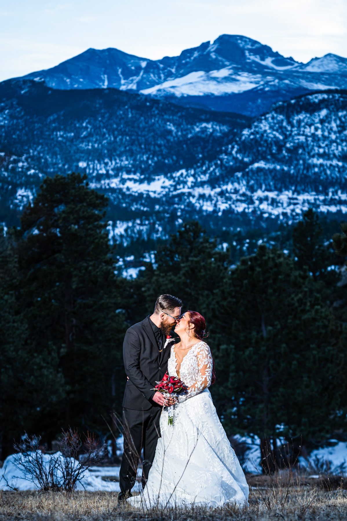 black-canyon-inn-estes-park-colorado-winter-wedding-the-boulders-mountain-winter-jason-batch-photography-best (160).jpg