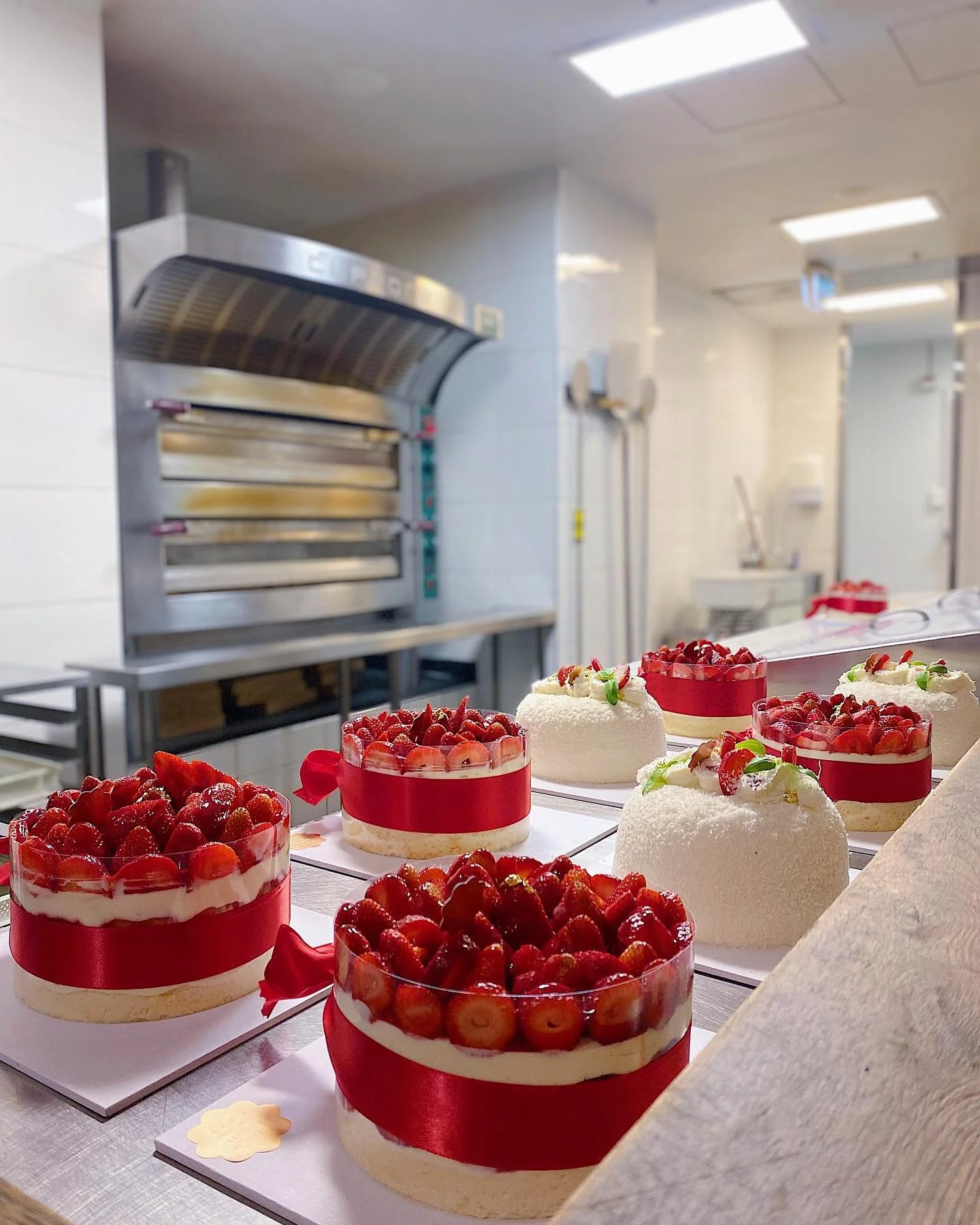 A #cake for every love story❤️! Indulge in #love and #sweetness this #Valentinesday with #Alittlesomethingcake. Order now to make your sweetheart&rsquo;s heart skip a beat! 🎂#Valentinescakes #sweetestlove 
&bull;
📍 334 Flinders Lane, Melbourne CBD
