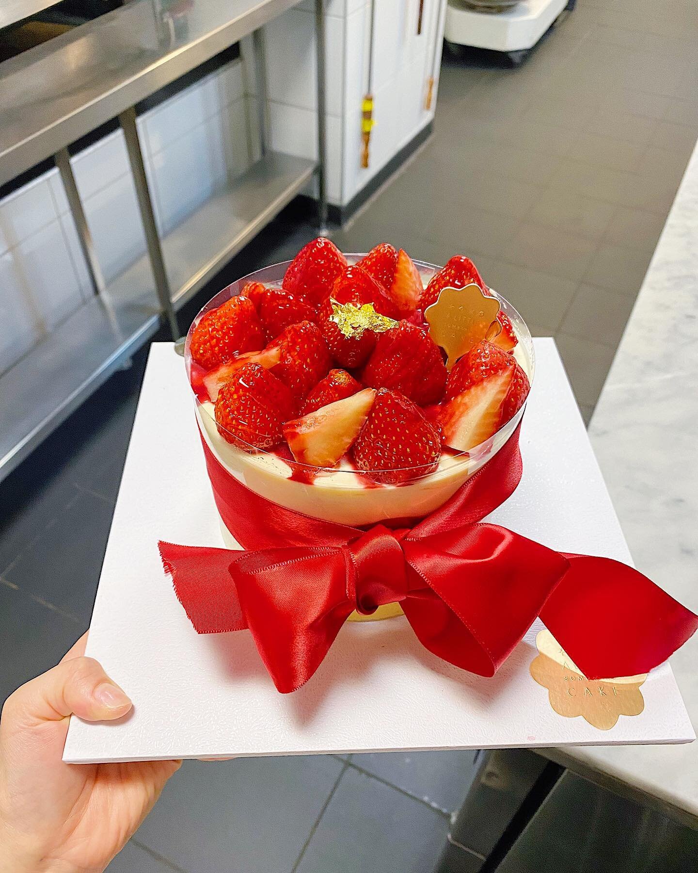 Hey lovely people 🥰! We&rsquo;ve got you covered with plenty of slices and whole cakes available from 10am until we sell out🙌🏼. This week&rsquo;s line up includes Japanese Strawberry Short Cake, Mango Shortcake, Basque Cheesecakes, Dalgona Cheesec