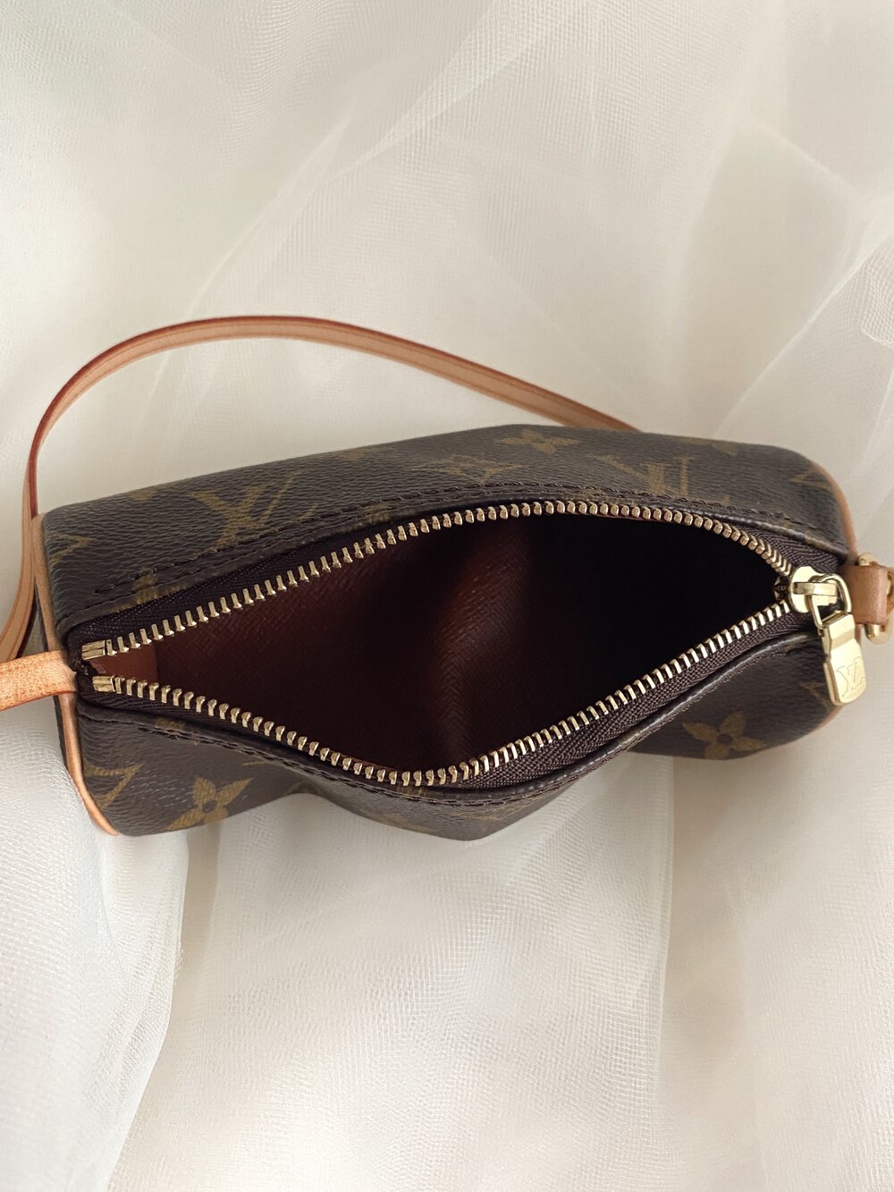 Pre-loved Louis Vuitton Papillon Leather Mini Bag – Vintage Muse