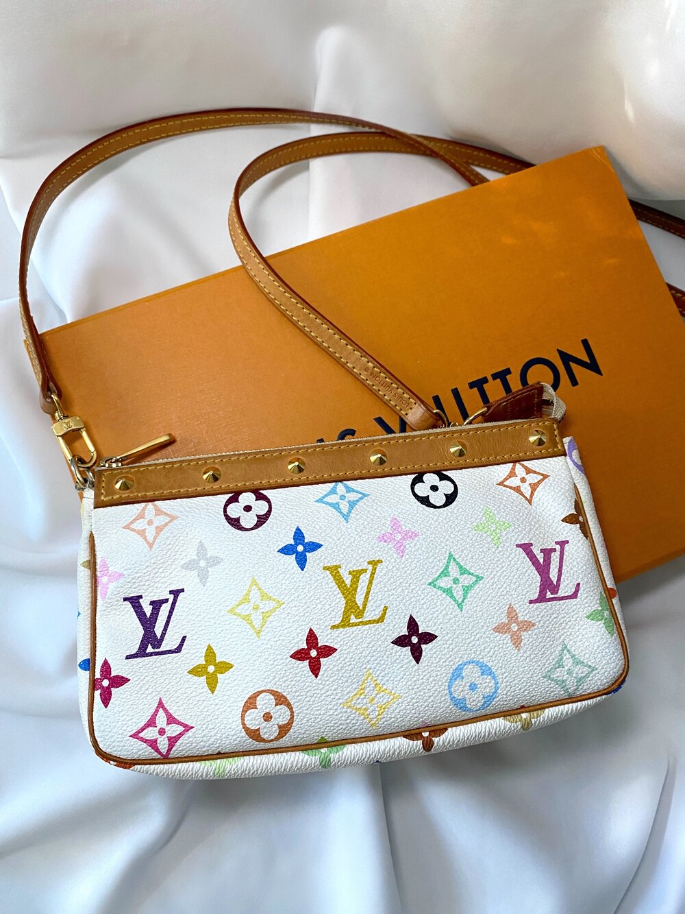 🚫SOLD🚫Louis Vuitton multicolor pochette  Louis vuitton multicolor, Louis  vuitton, Louis vuitton bag