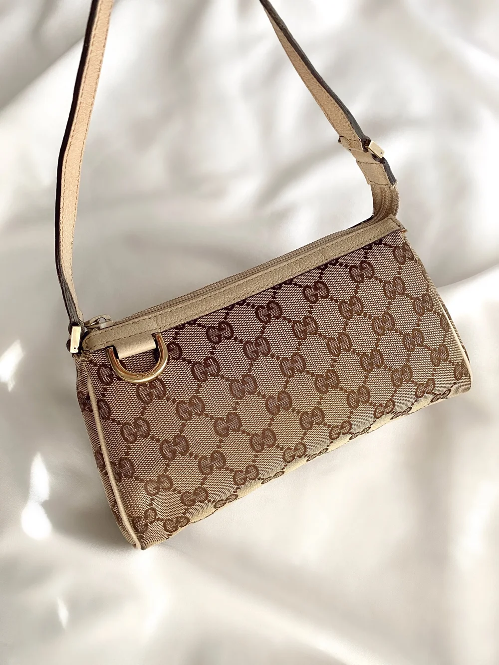 Vintage 130939 Y2K Gucci Abbey D-Ring Pochette GG Canvas Brown/Beige