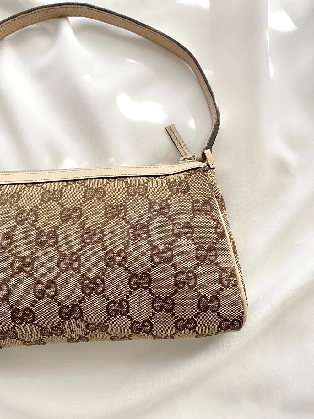 Gucci Monogram Abbey D-Ring Pochette — Vic's Vintage