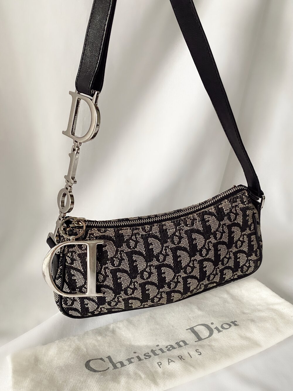 Christian Dior Pochette in Brown Fabric – Fancy Lux