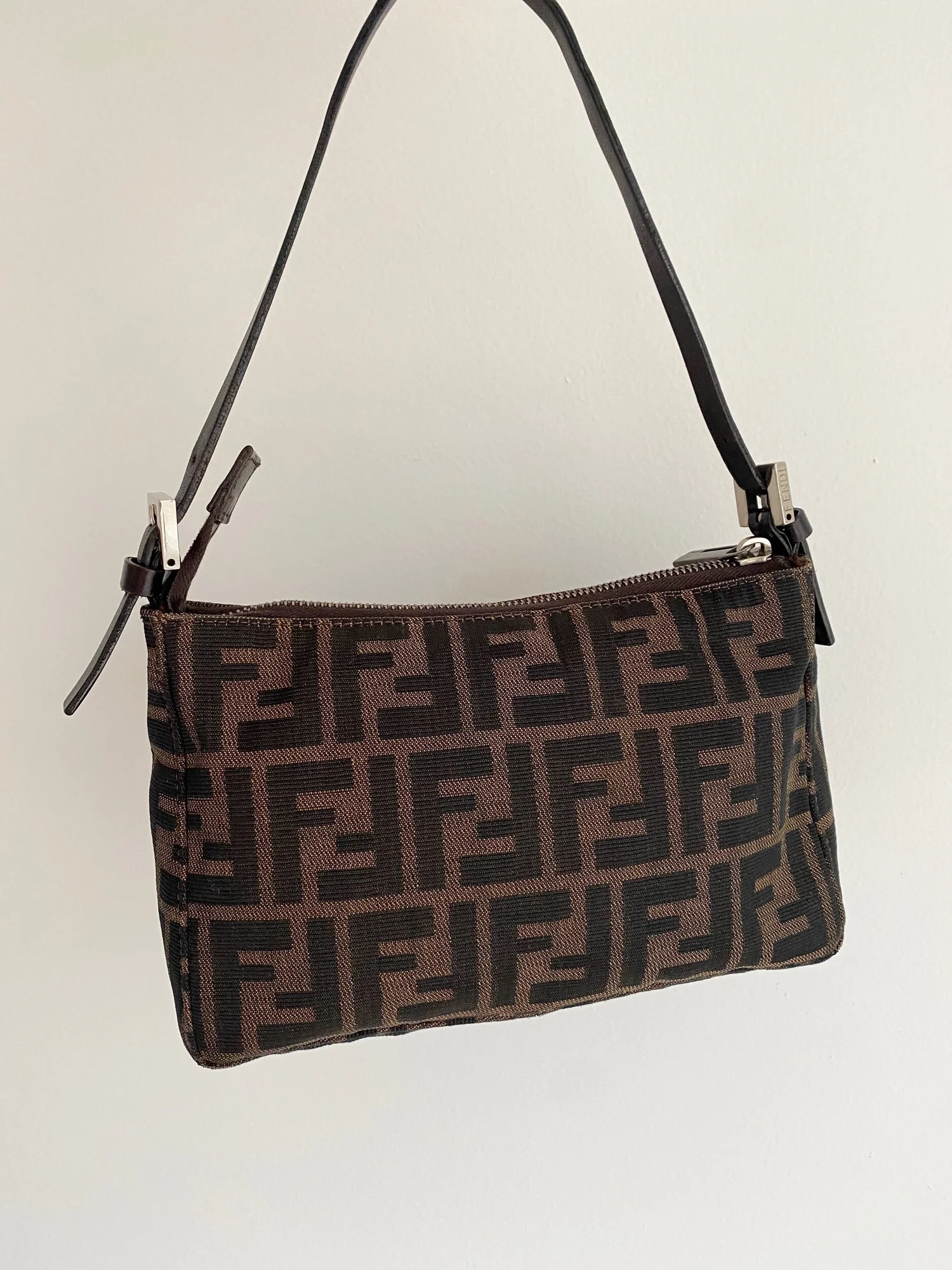 C4B15ACF-A1BA-46AA-9B44-