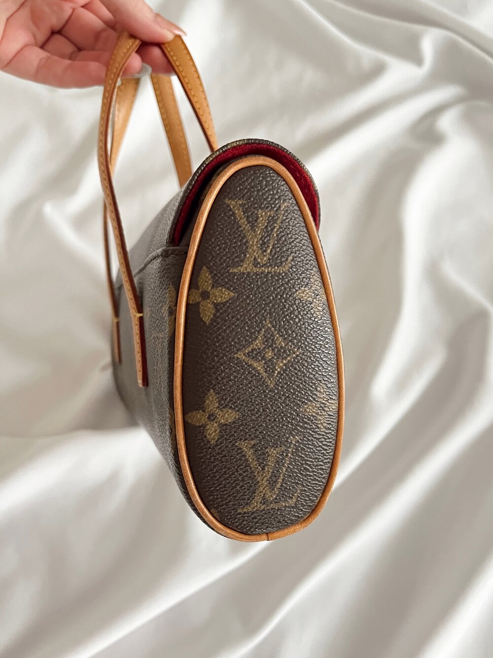 Louis Vuitton Sonatine. EUC Vintage. Browns Monogram , approx. 8” x 11”