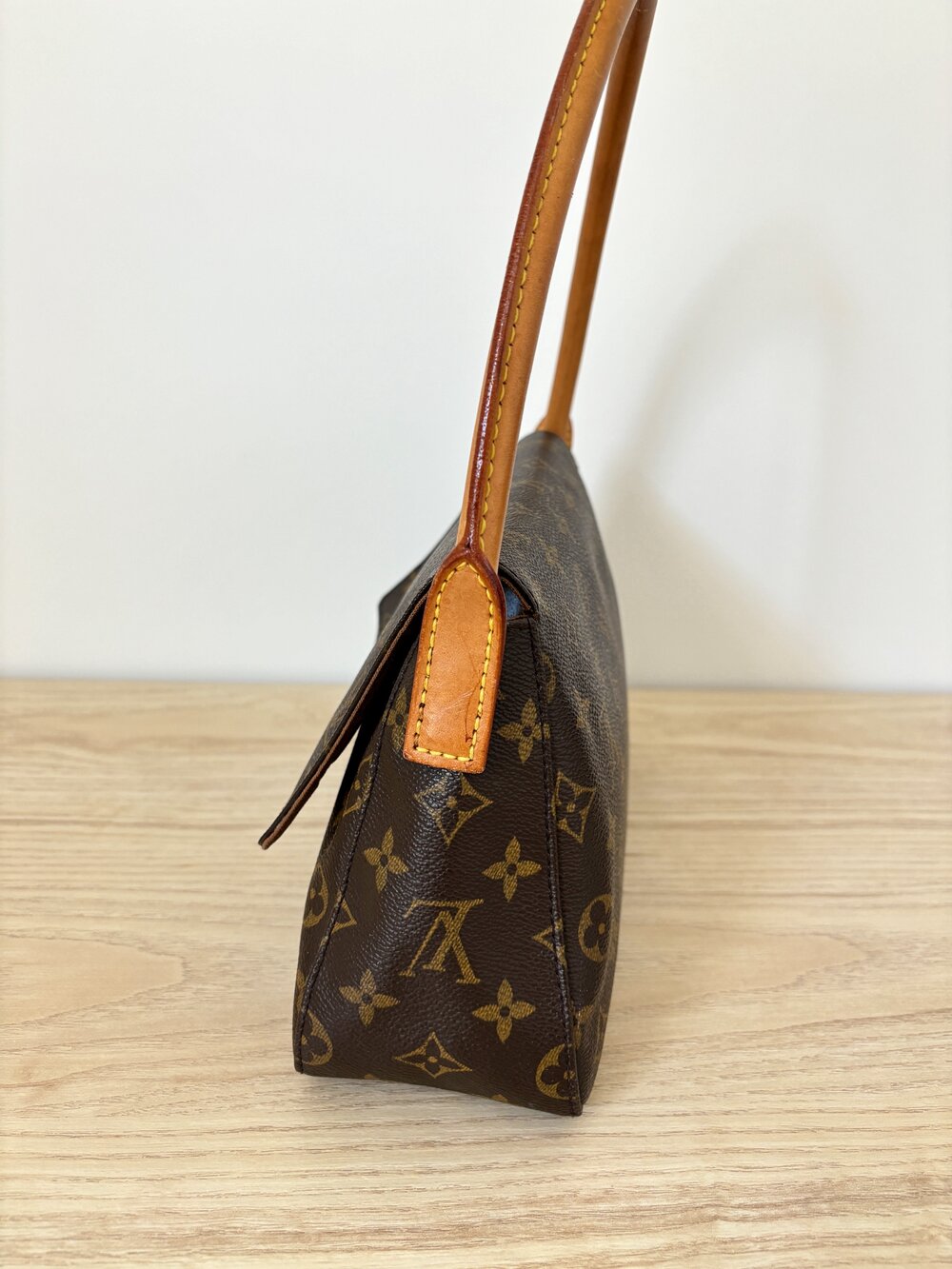 Louis Vuitton, Bags, Louie Vuitton Vintage Purse Serial Sd181