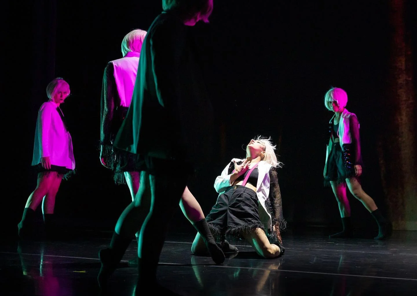 Loved working, experimenting, and creating with the dance artists of UT Austin! 
Choreographer/Directors: Anya & Mitsuko Clarke-Verdery
Lighting Design: Selliott 
Costume Design: Aaron Kubacek 
Media Design: Ben Randall 
Music Com