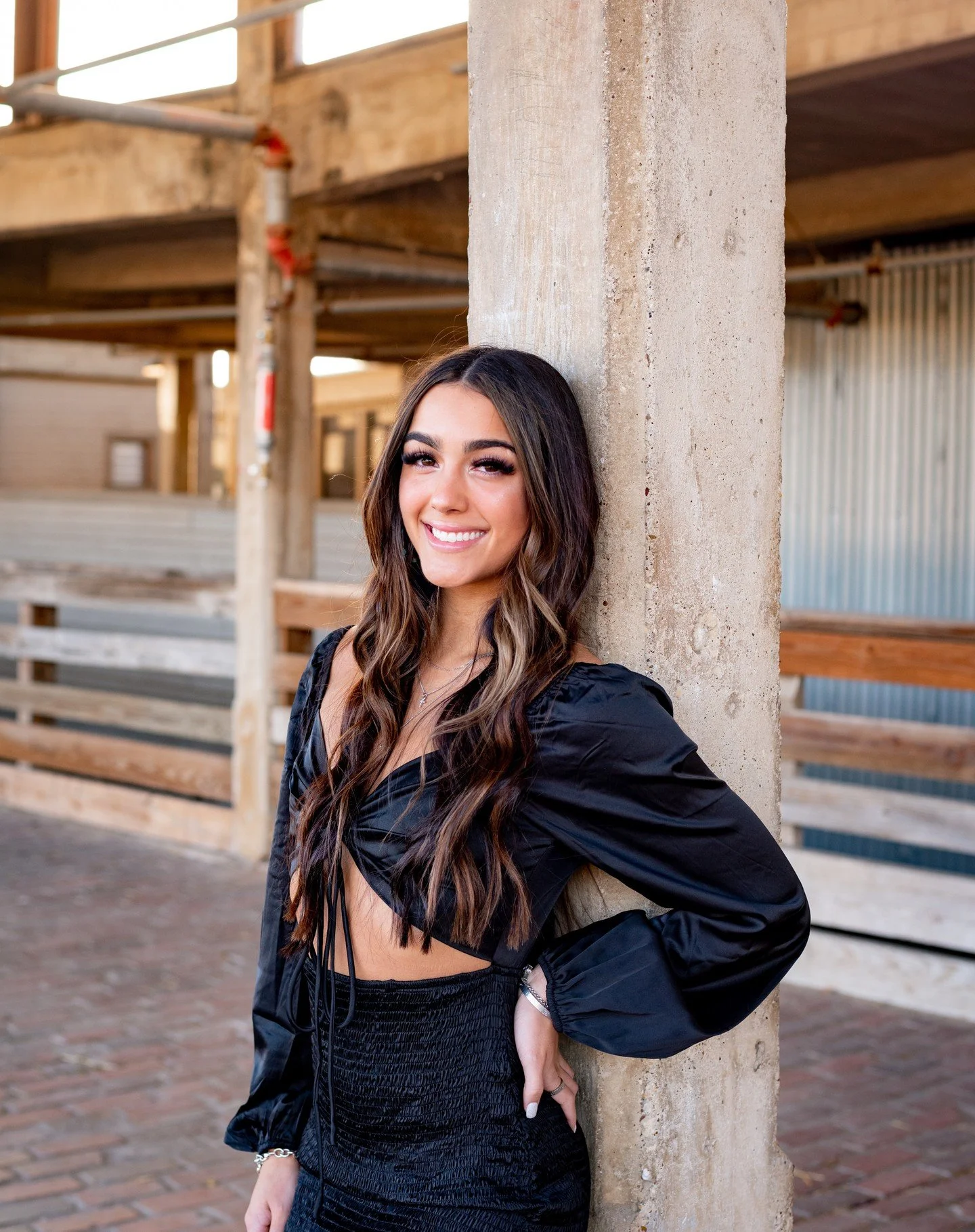 University of Arkansas Students!

I'll be hosting senior sessions on the UofA campus April 1st and 2nd. Head over to the link in my bio for more details and to get your name on the calendar!
.
.
.
.
.
.
.
.
.
#uofa #universityofarkansas #woopig #woop