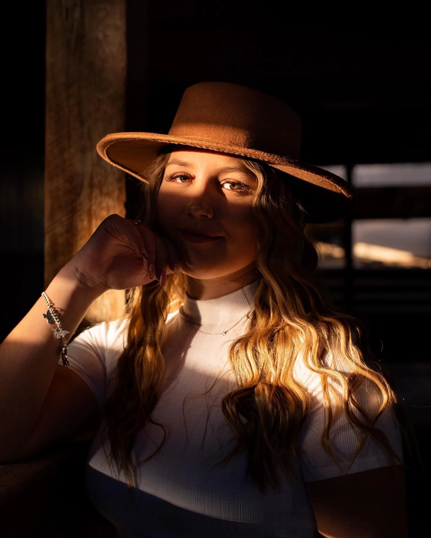 Light light light light🤩 lucky to know this gal!
&bull;
&bull;
&bull;
&bull;
&bull;
&bull;
&bull;
&bull;
#stockyards #fortworth #fortworthstockyards #bohowestern #fashion #photography #dfwphotographer #dfwphotography #western #dfw #seniorpictures #s