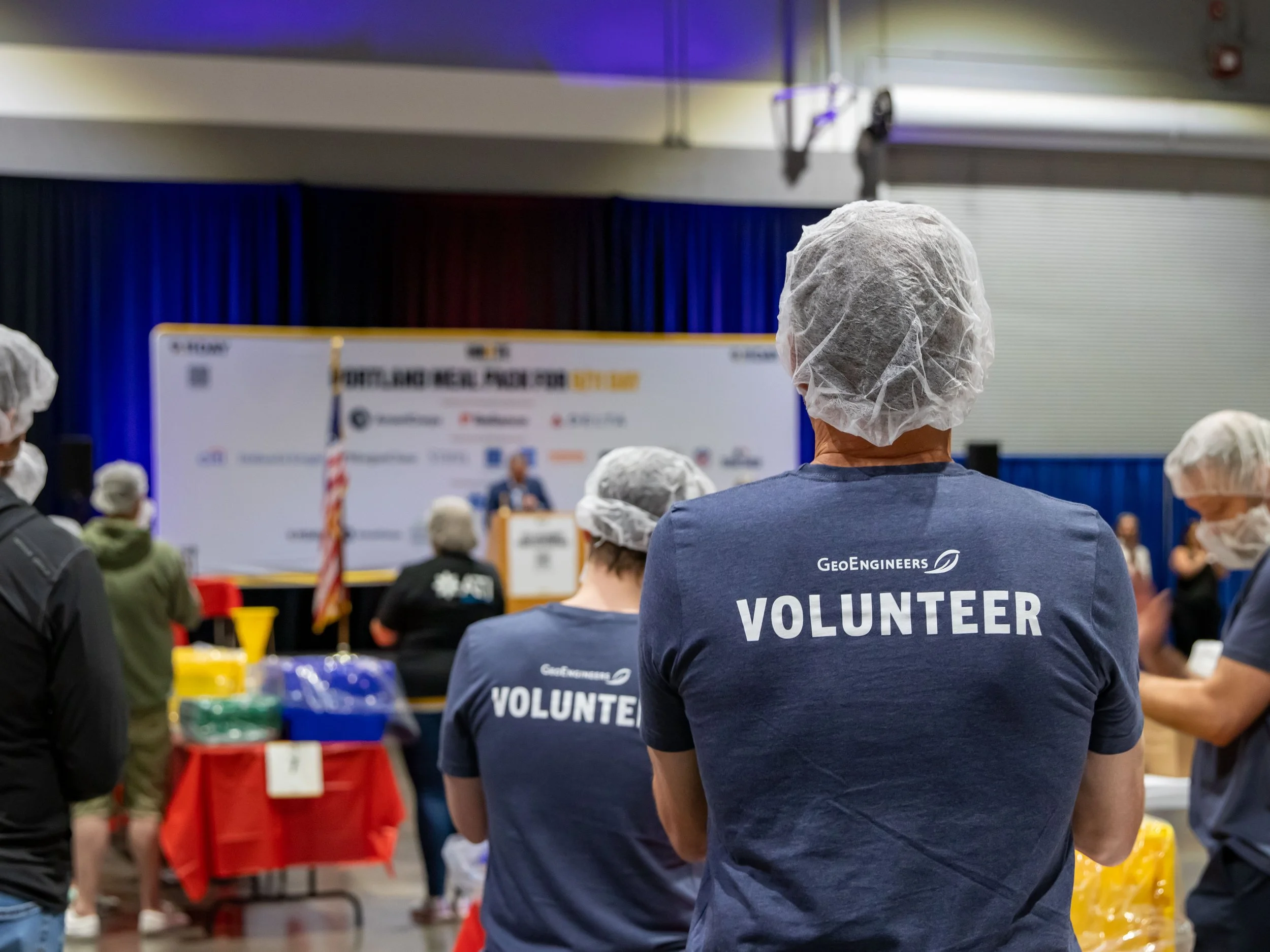 911Day 25th Anniversary Portland Expo Center - Volunteer - Photo by Malaina Kinne Photography
