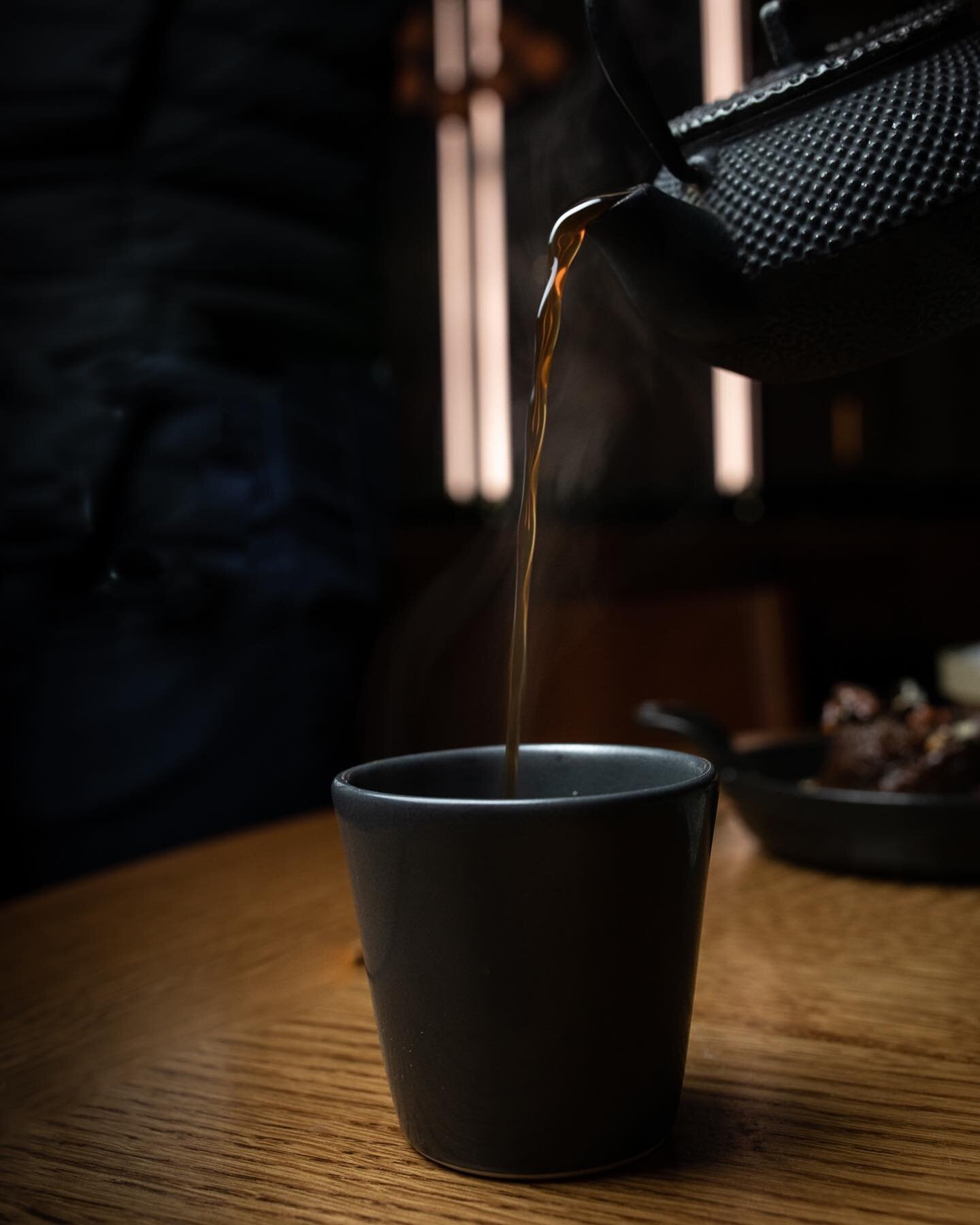 Hon-Shimeji mushroom tea with tarragon oil 
⁣
⠀⠀
⁣
⠀⠀⠀⠀⠀⠀⠀⠀⠀⠀
⁣
⁣
⁣
⁣
⠀⠀
⁣
⠀⠀⠀⠀⠀⠀⠀⠀⠀⠀
⁣
⁣
⠀⠀
 #cocktailbars #chefspalate #foodie #lefooding #eater #chefepic #fooddelivery #foodie #foodstagram #nycrestaurant #cocktailphoto #cheftable #alfrescodining #