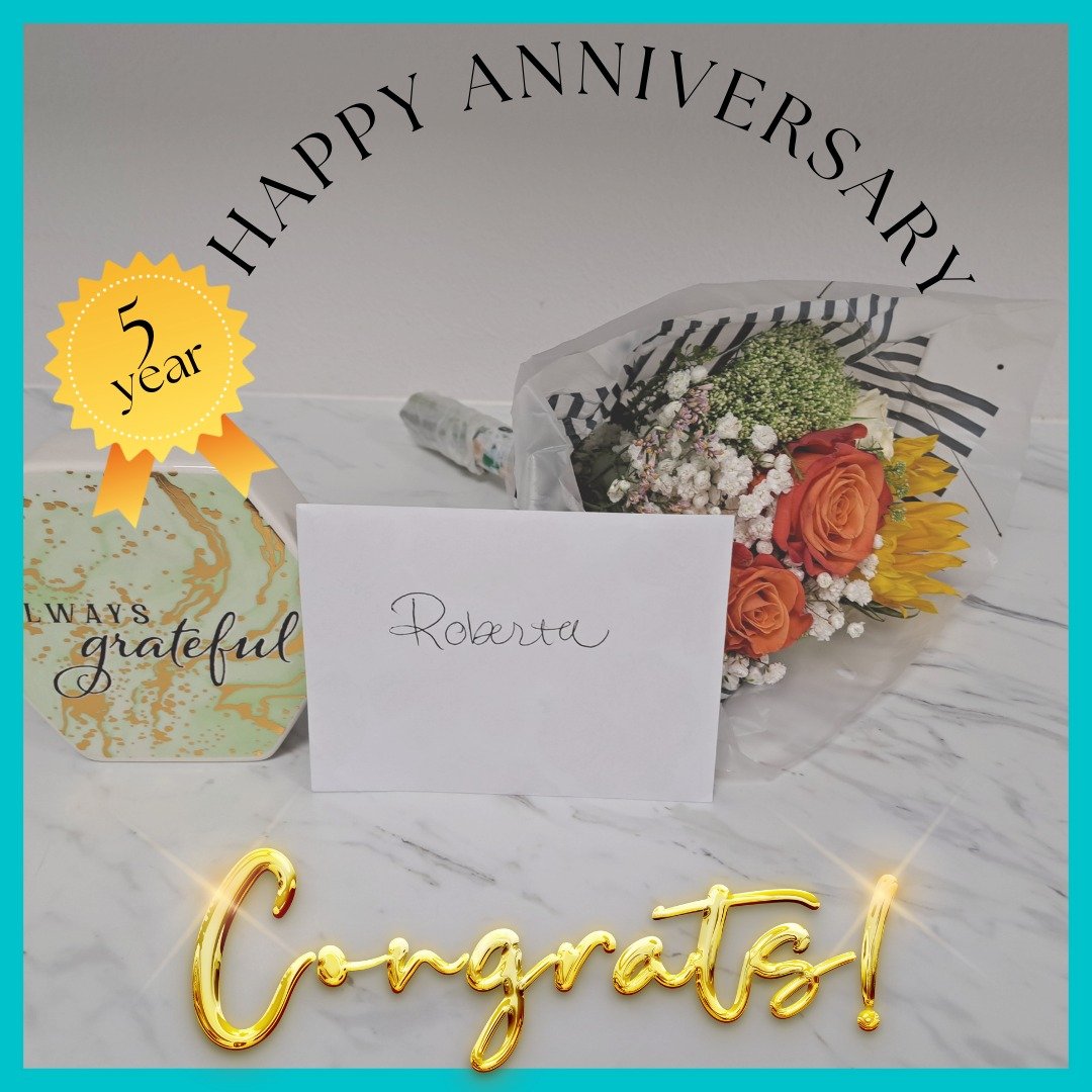 Please join us in congratulating Diamond Touch Studio... Roberta is celebrating her 5 YEAR Anniversary with Executive Beauty Suites!

#diamondtouchstudio  #5yearanniversary #executivebeautysuites #beautysuites #growingbusiness #beautyprofessional