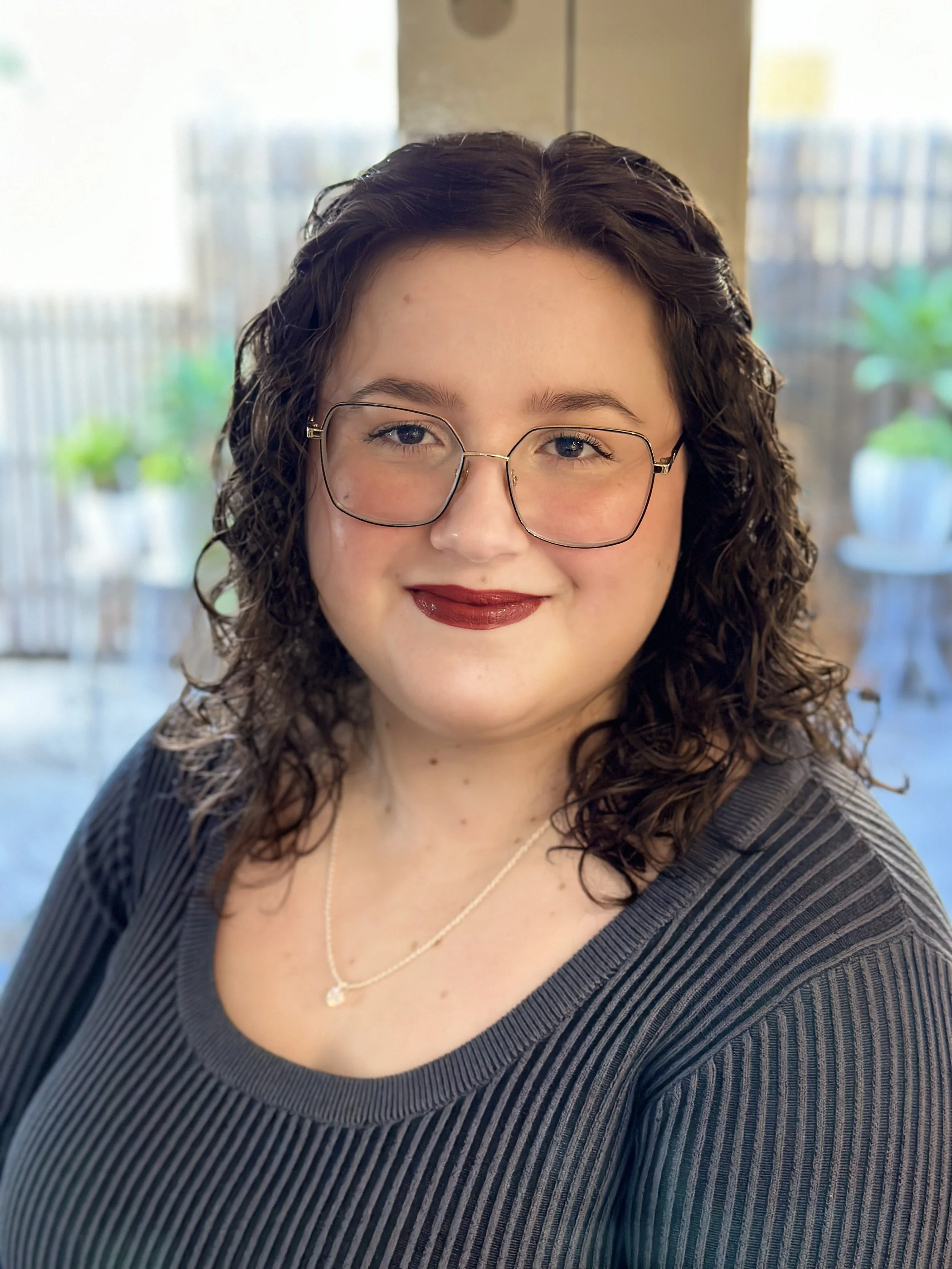 Isabella headshot.jpg