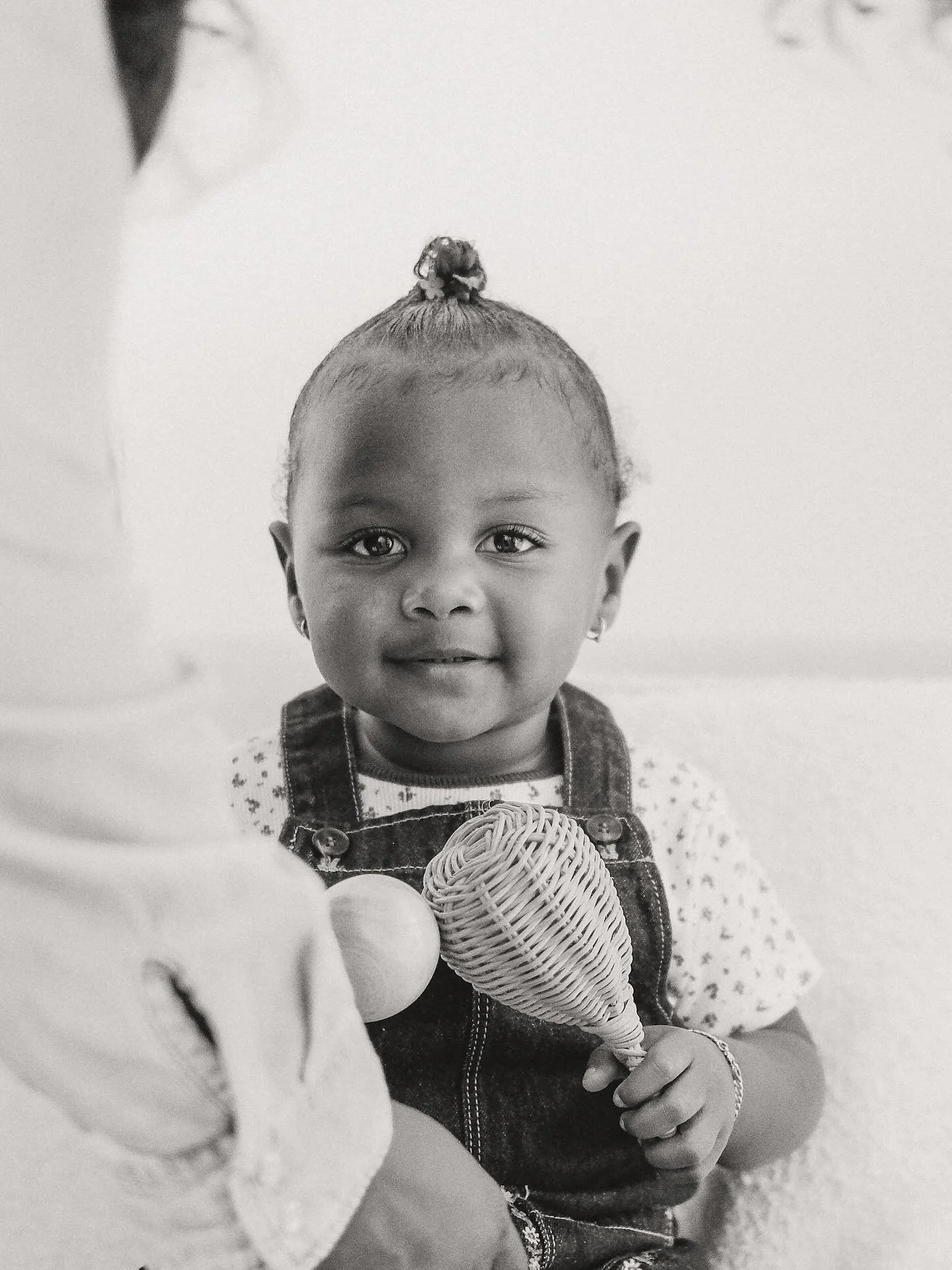 Little portraits. 🤍🖤
.
.
.
#StudioPhotography #NottinghamPhotographer #CandidKids #FamilyMoments #nottinghamchildrensphotographer #childportraits #nottinghamfamilyphotographer