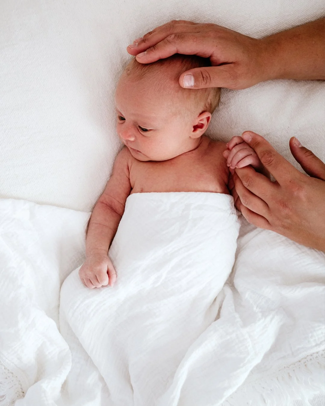 Long nights, tiny noises, slow mornings.
You won&rsquo;t remember every detail but photos help you return to how it felt.🤍🤍🤍
.
.
.
.
#NottinghamNewborn #NewbornPhotographyUK #FourthTrimester #HonestMotherhood #NottinghamMums