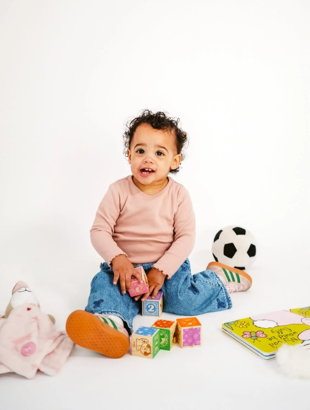 What would you say are your children&rsquo;s little &ldquo;favourite things&rdquo; at the moment?

The things they can&rsquo;t go anywhere without this year&hellip; but by next year may already be forgotten. Like, favourite toys, comfort teddies, hob