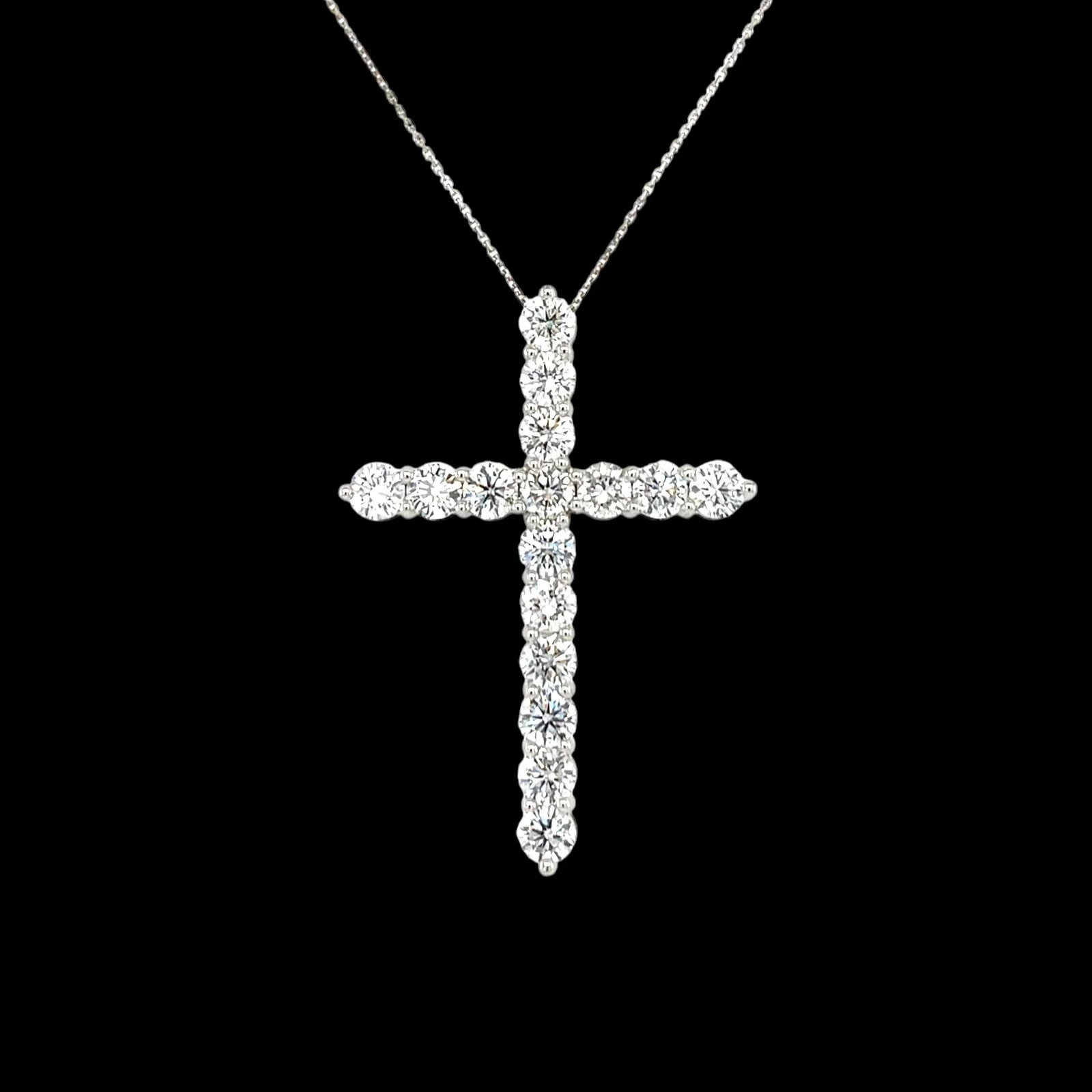 9W 5.03ct tot Lab Grown Diamond Cross & Chain.jpeg