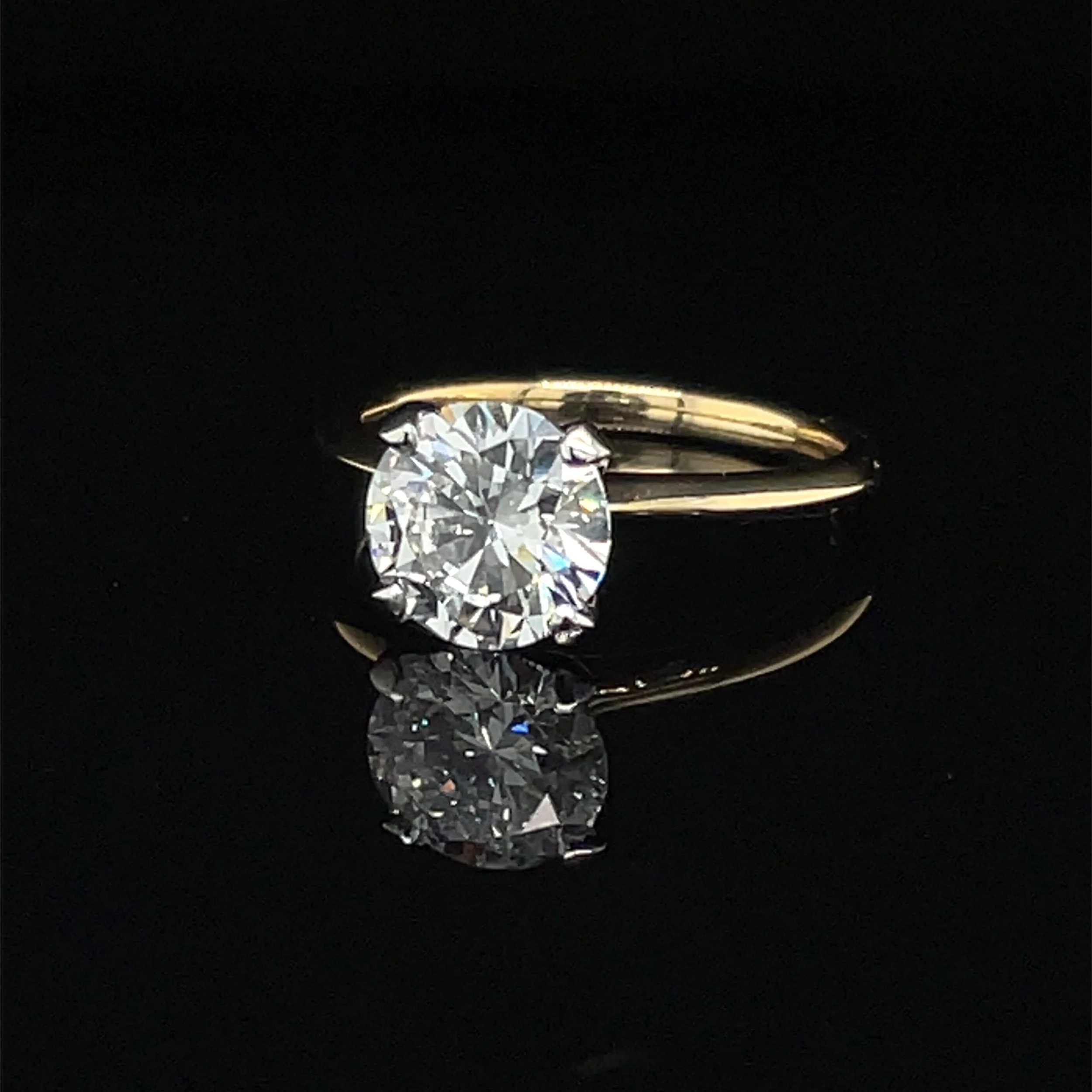 SIMM5682 18Y&Plat 2.00ct LabGrown Diamond Ring.jpg