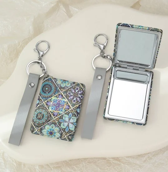D20012R - Rectangular Compact Mirror Keyring.jpg