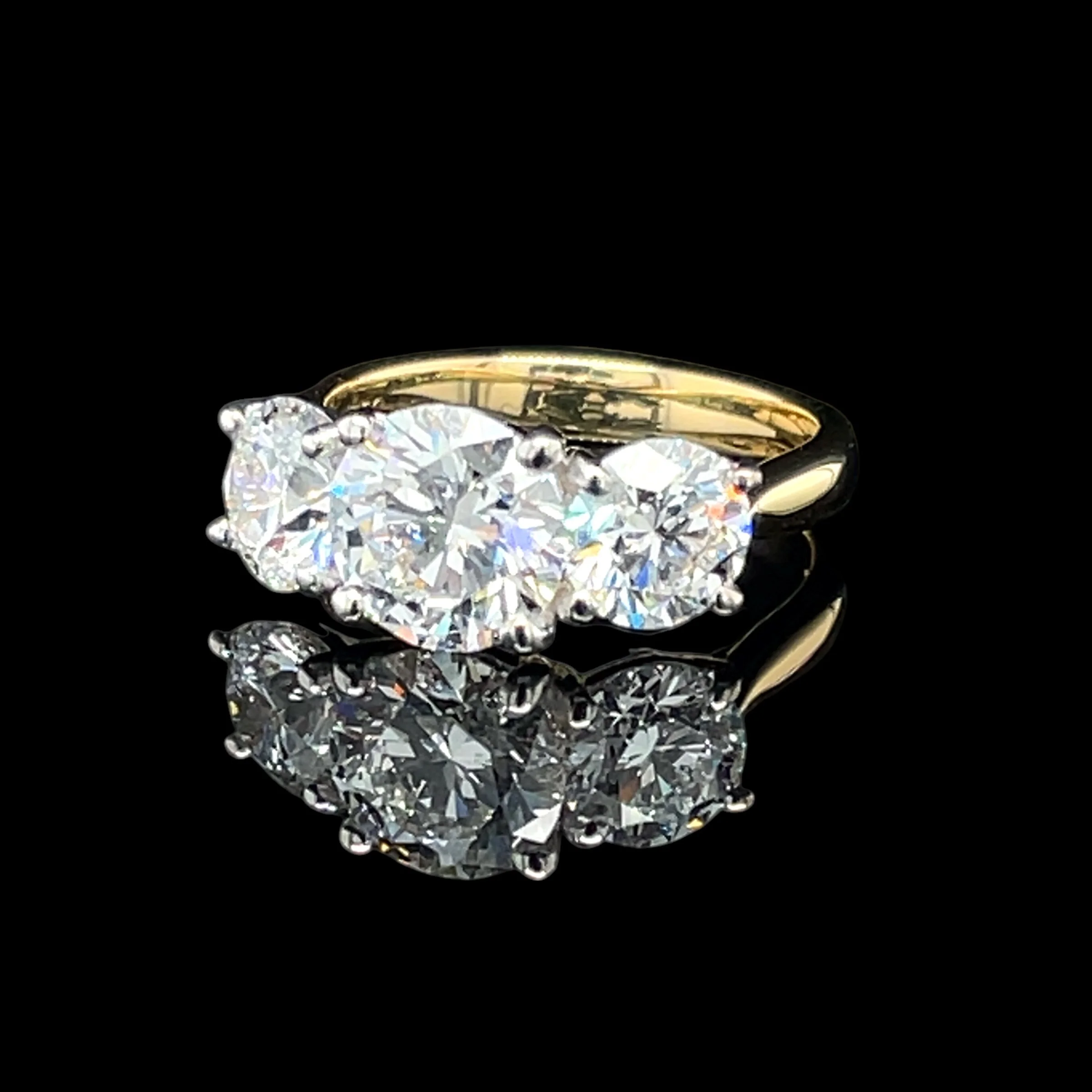 SIMM5698 18Y LabGrown Diamond 3stone ring 4.02ct total.jpeg