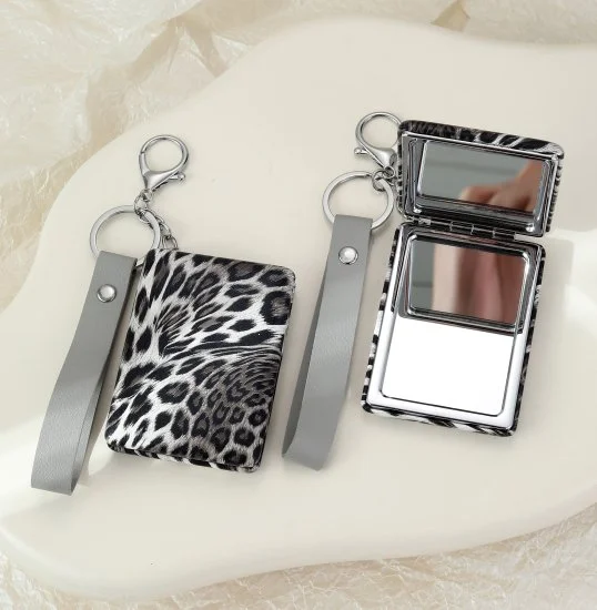 D20016R - Rectangular Compact Mirror Keyring.jpg