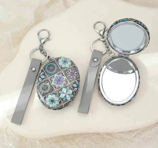 D20012V - Oval Compact Mirror Keyring.jpg