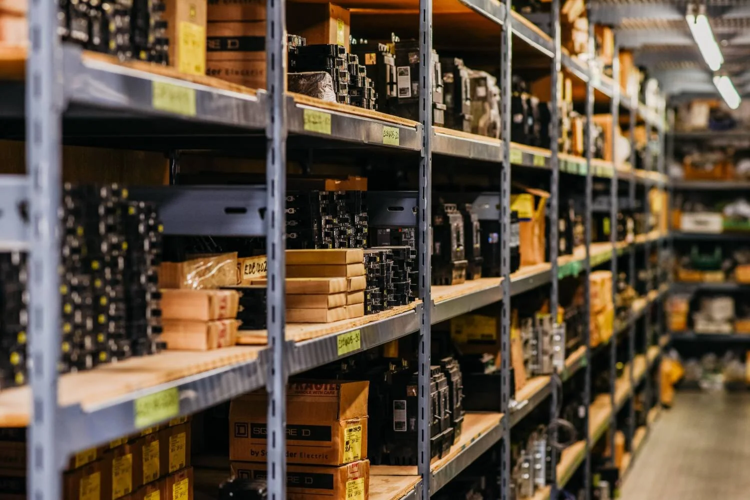 Breakers — Canadian Industrial Electrical Supply