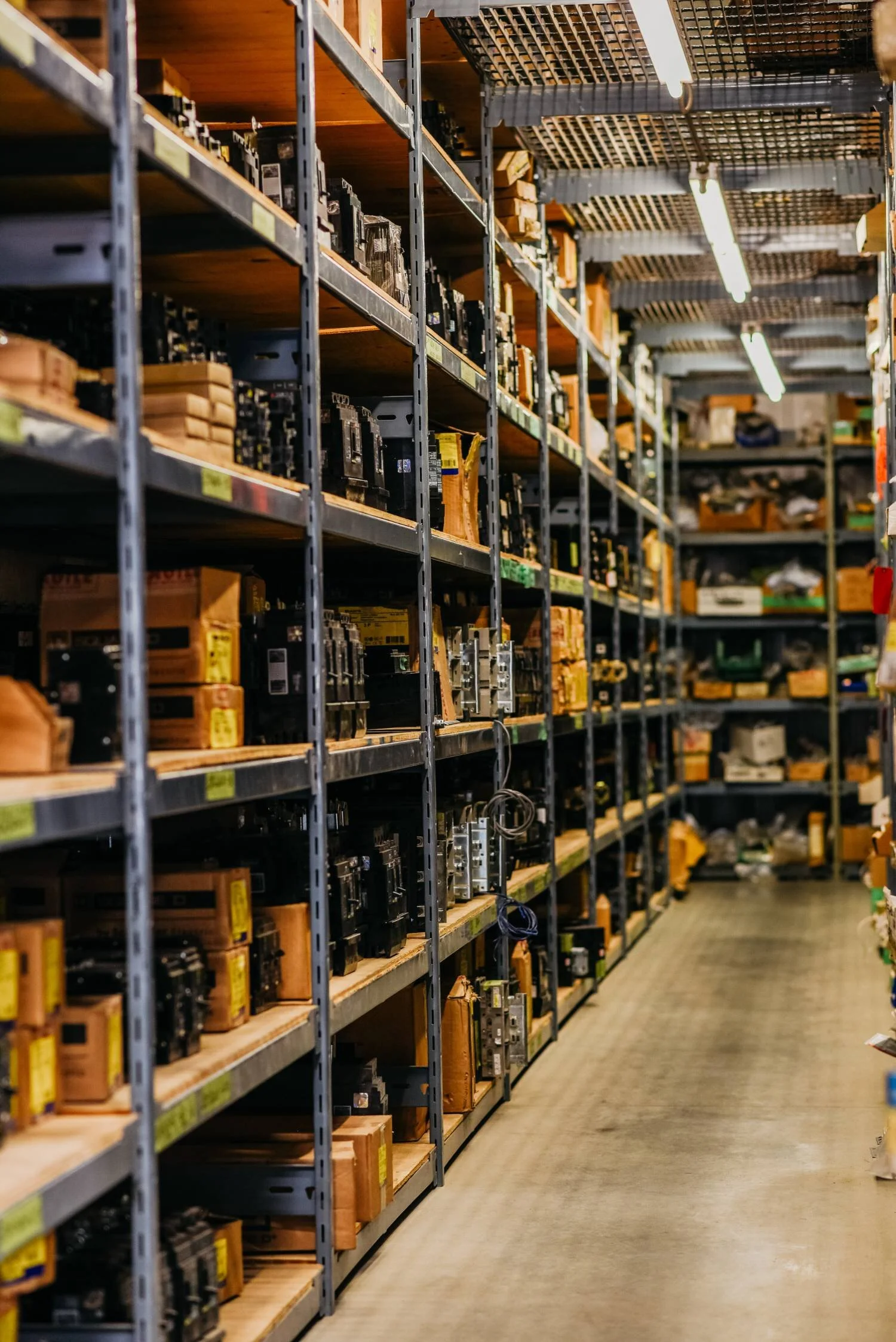 Breakers — Canadian Industrial Electrical Supply