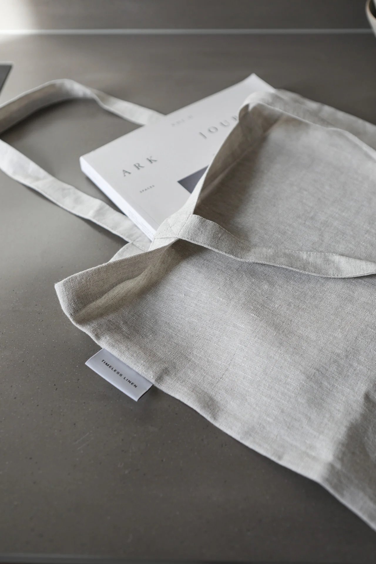 Timeless_linen-simplebag-oatmeal-002_1512x.jpeg