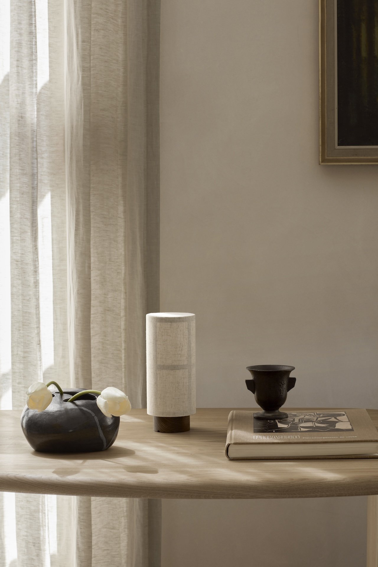 MENU_Hashira_Table_Lamp_Portable_The_Eclipse_Desk (3).jpg