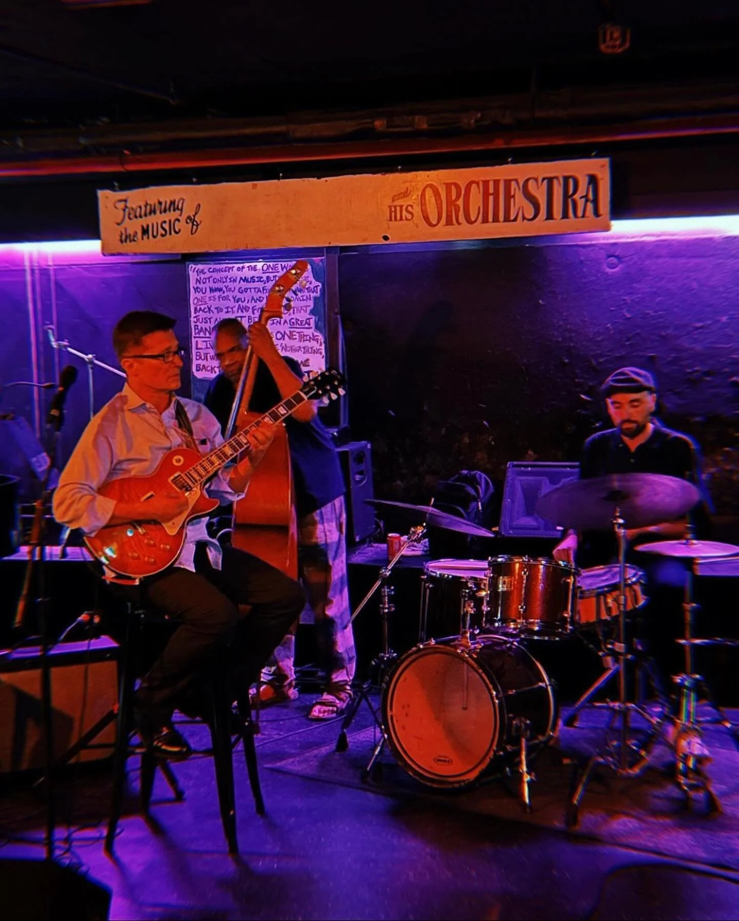 Why not indulge in some jazz this week? 

We have late night shows running Friday and Saturday, giving you a chance to enjoy at all hours!🎵🐶 

&bull;
&bull;
&bull;
#nycbar #livejazz #livejazznyc #nycjazz #nycjazzscene #billiards #pingpong #shuffleb