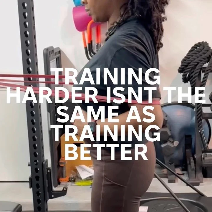 10 weeks postpartum and I&rsquo;m not chasing PRs&hellip; I&rsquo;m chasing healing.

I&rsquo;m training for the season I&rsquo;m in &mdash; not the body I had pre-pregnancy.
Right now that looks like deep core work, intentional breathing, mobility, 