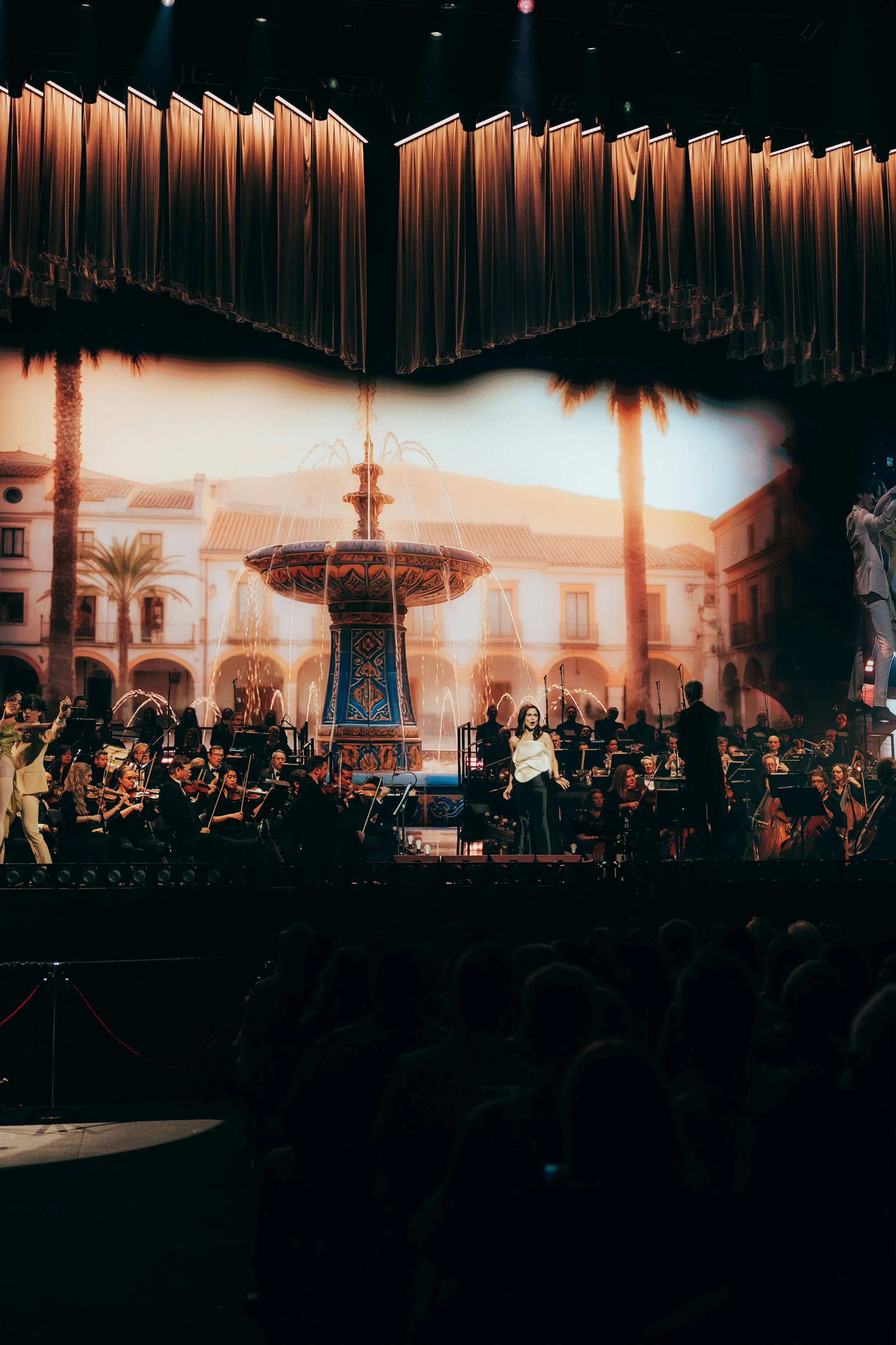 Andrea-Bocelli-Romanza-Tour-Video-Design-By-STUDIO/-photosbyzayne.jpg