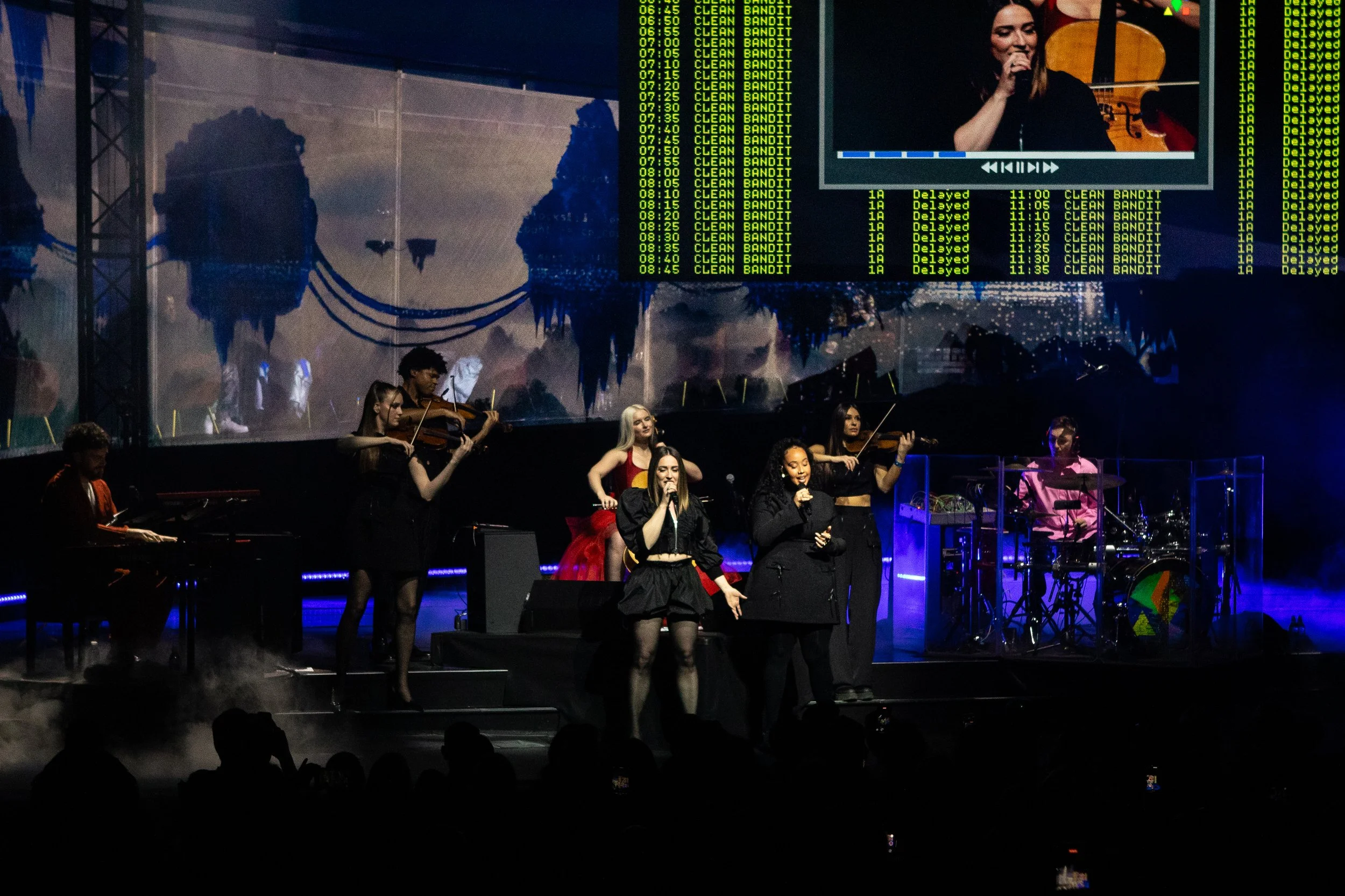 Clean-Bandit-Brits-Week-Performance-Design-By-STUDIO/-photo-Rosie-Wills.jpg