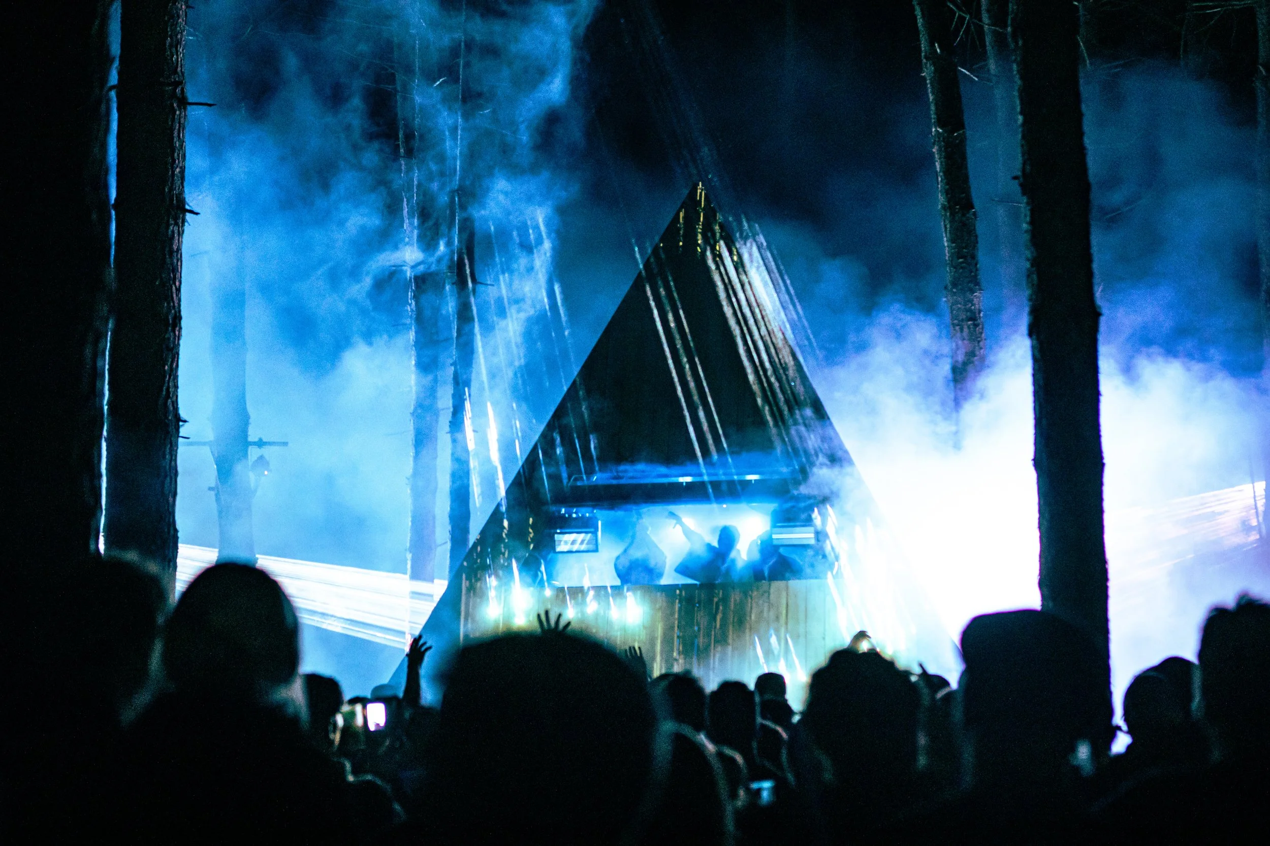 Creative video design for festivals by STUDIO/