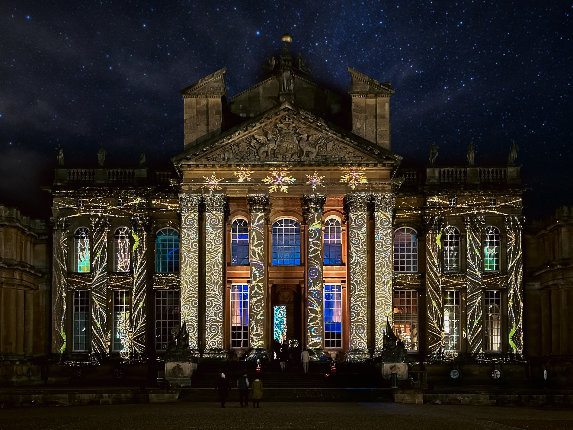 Blenheim-Palace-Projection-Design-by-STUDIO/.png