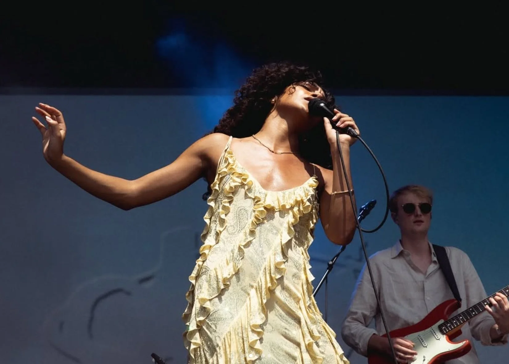 Olivia-Dean-Laneway-Festival-Video-Design-STUDIO.jpeg