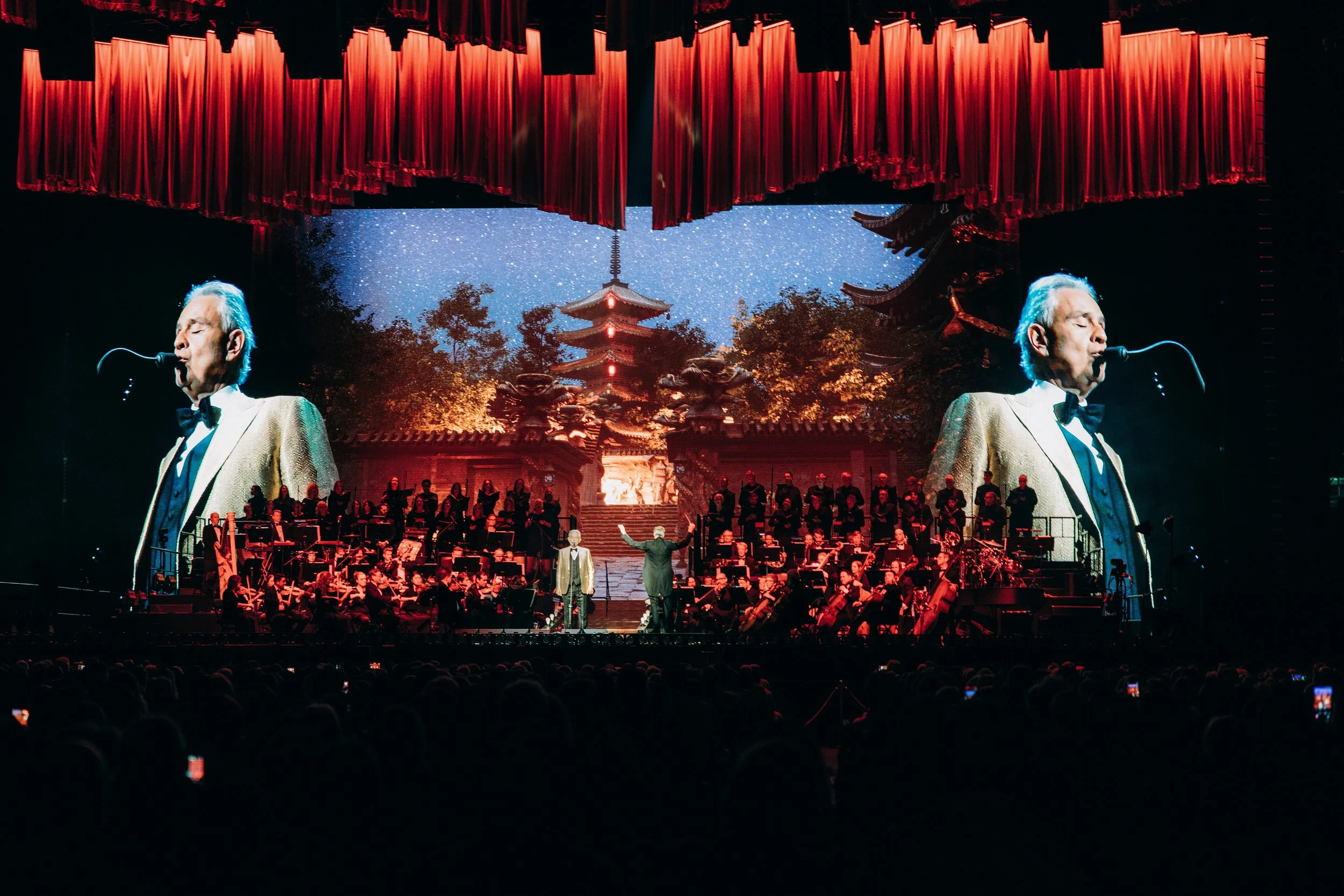 Andrea-Bocelli-Romanza-Tour-Video-Design-By-STUDIO/-photosbyzayne.jpg