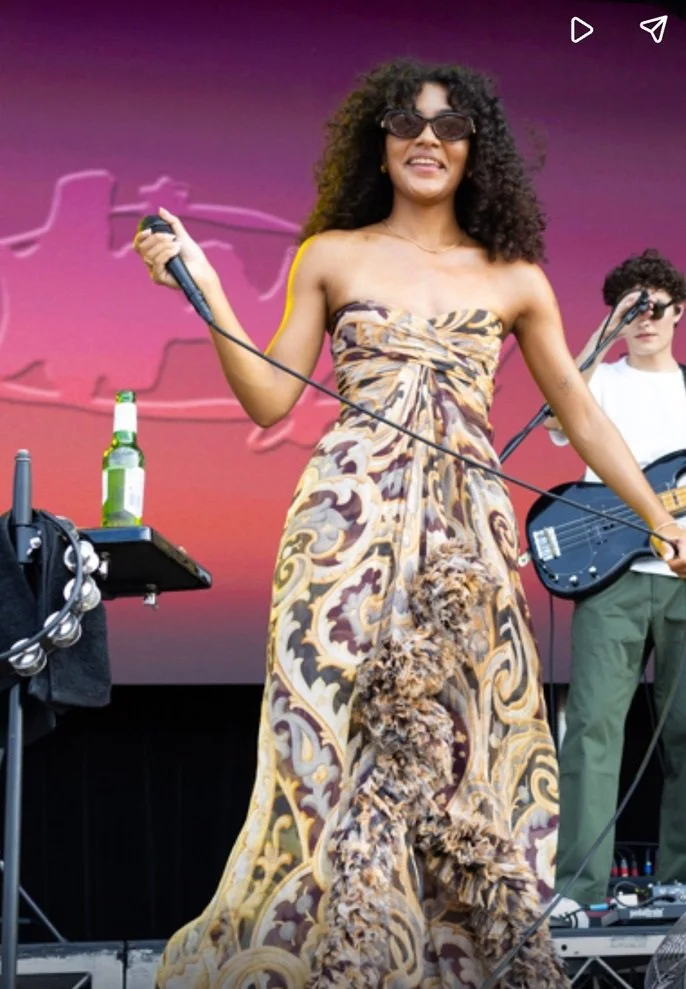 Olivia-Dean-Laneway-Festival-Video-Design-STUDIO.jpeg
