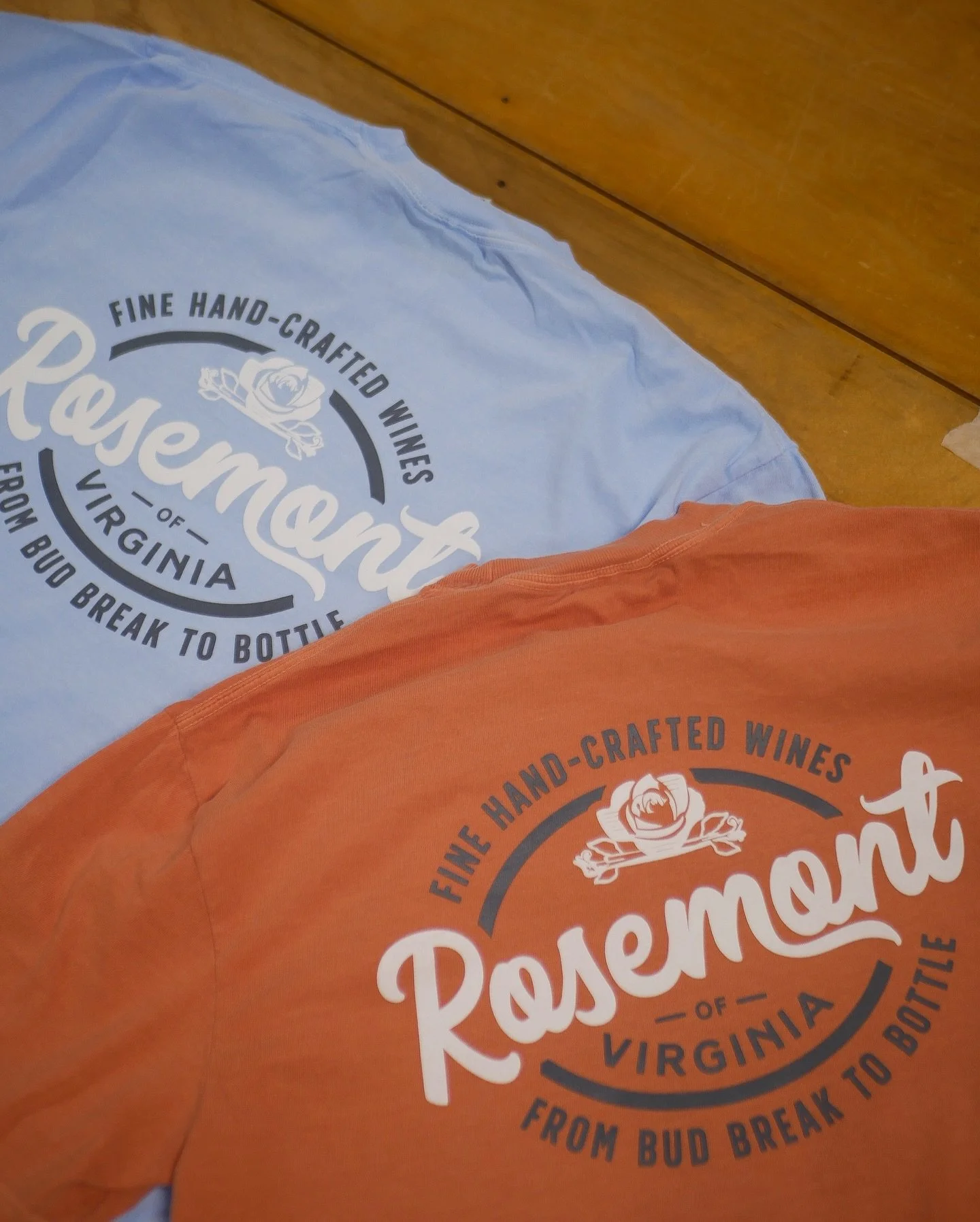 Merch for @rosemontvineyards 🍷

Are you looking for merch? We do tees, hats, koozies, stickers, and more! Check the link in bio to get in touch with our team! 🔗