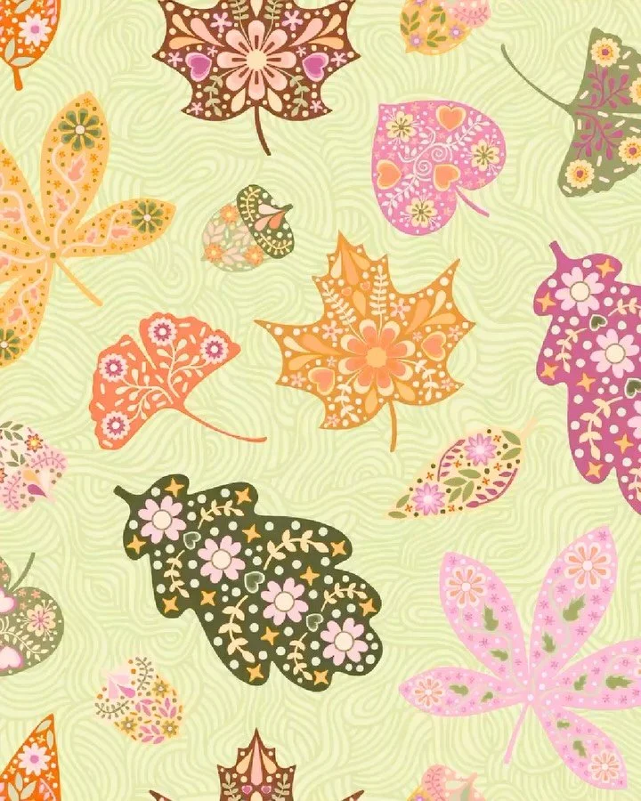 🍂 Leaf Passage

Every autumn has its own quiet passage.

Leaves drift from green to gold, woodland paths soften underfoot, and familiar places invite us to slow down. Inspired by the changing season and the decorative beauty of historic textiles, Le