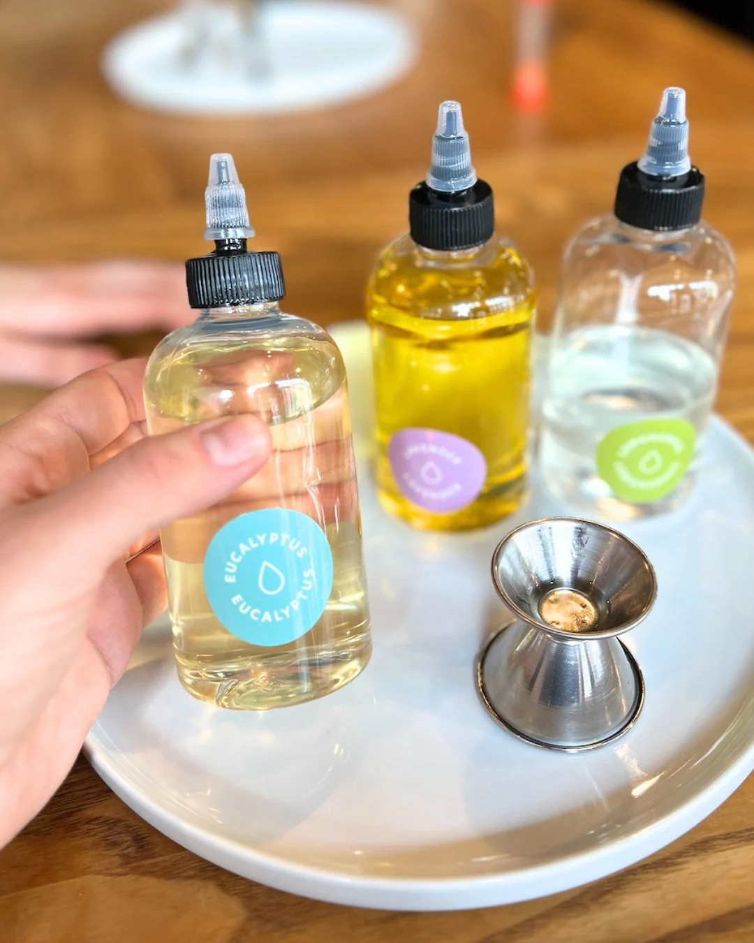 Does your home need a little spring refresh? The right scent sets the whole mood. We&rsquo;re currently loving a blend of Eucalyptus, Lavender, and Lemongrass for that clean, spa-day energy. What would you mix up? ✨